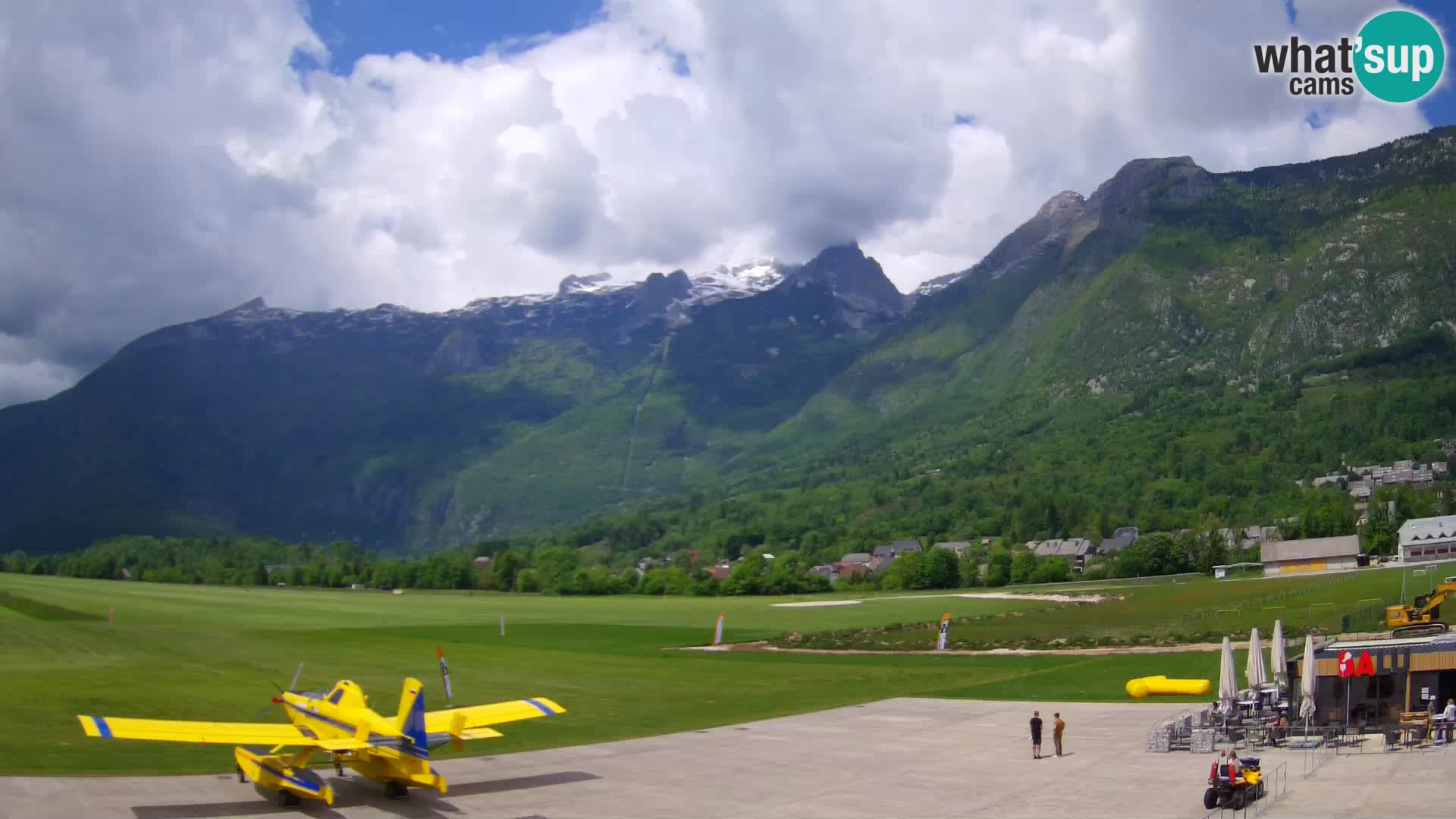 Live webcam Bovec airport – View to Kanin