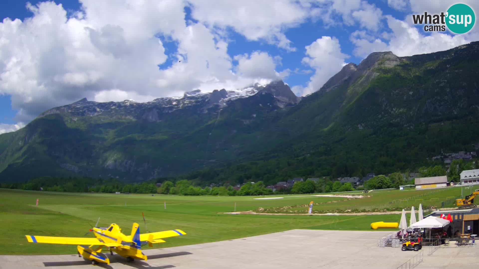 Live webcam Bovec airport – View to Kanin