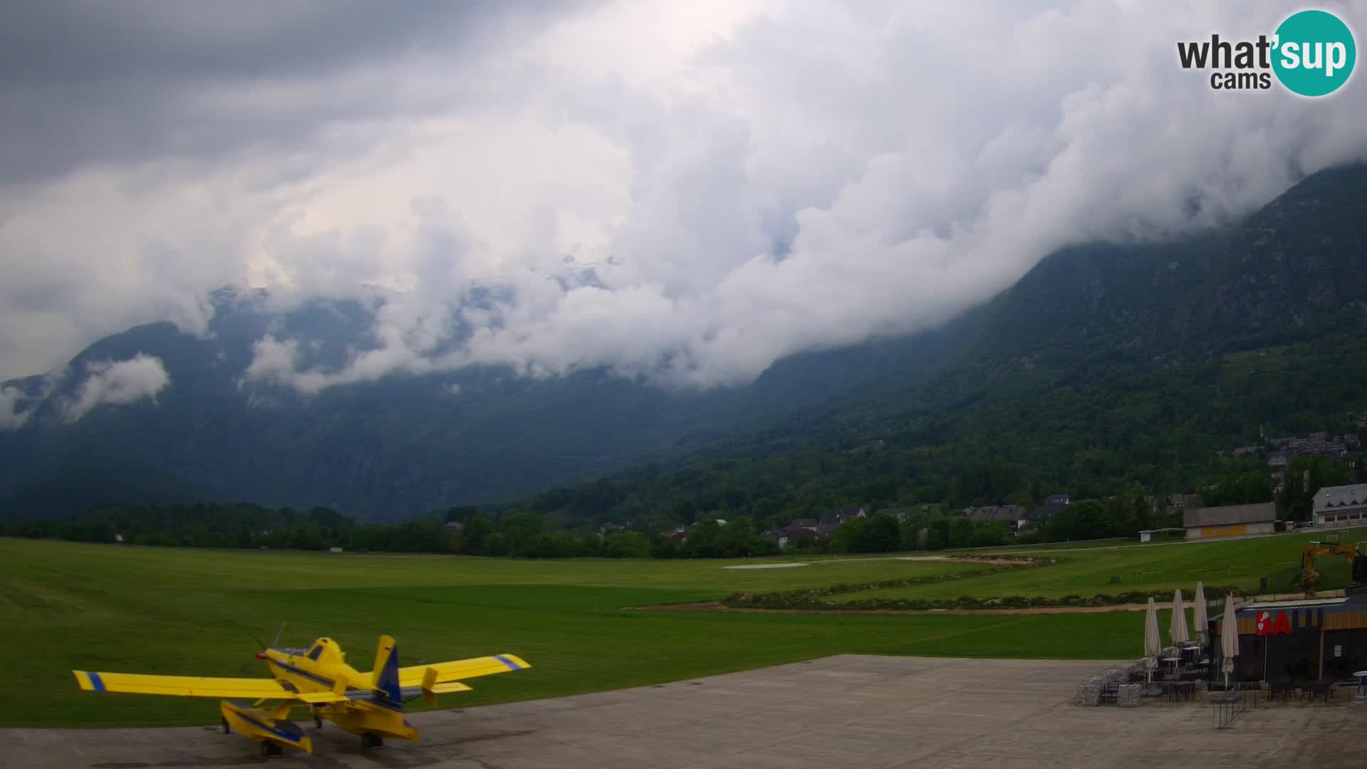 Live webcam Bovec airport – View to Kanin