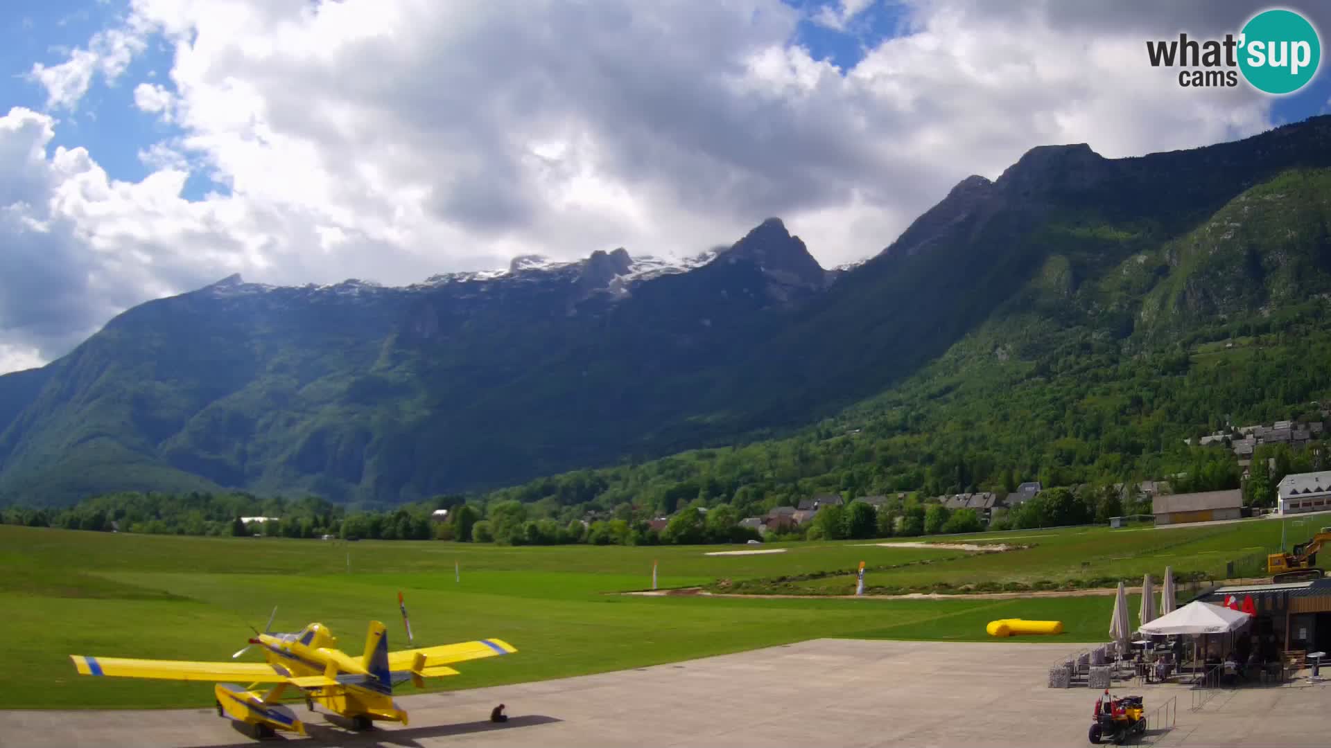 Cámara web en vivo Aeropuerto de Bovec – Vista a Kanin