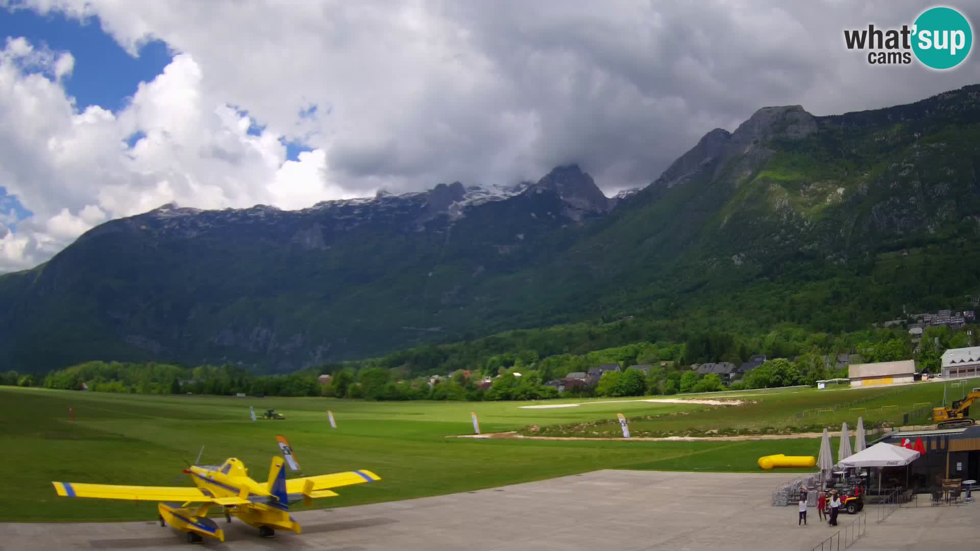 Cámara web en vivo Aeropuerto de Bovec – Vista a Kanin
