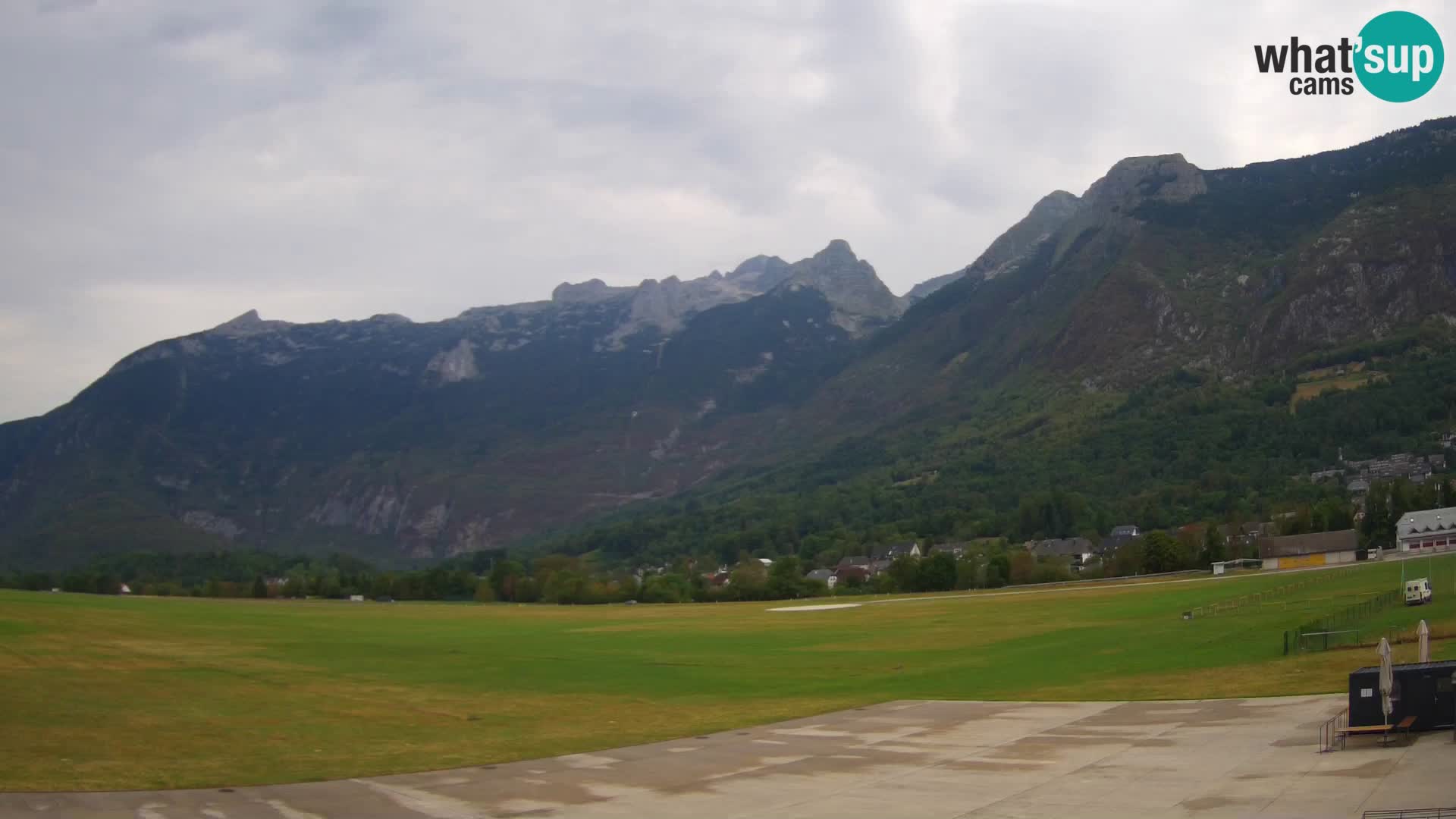 Cámara web en vivo Aeropuerto de Bovec – Vista a Kanin