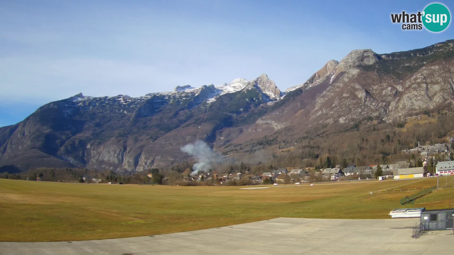 Live webcam Bovec airport – View to Kanin