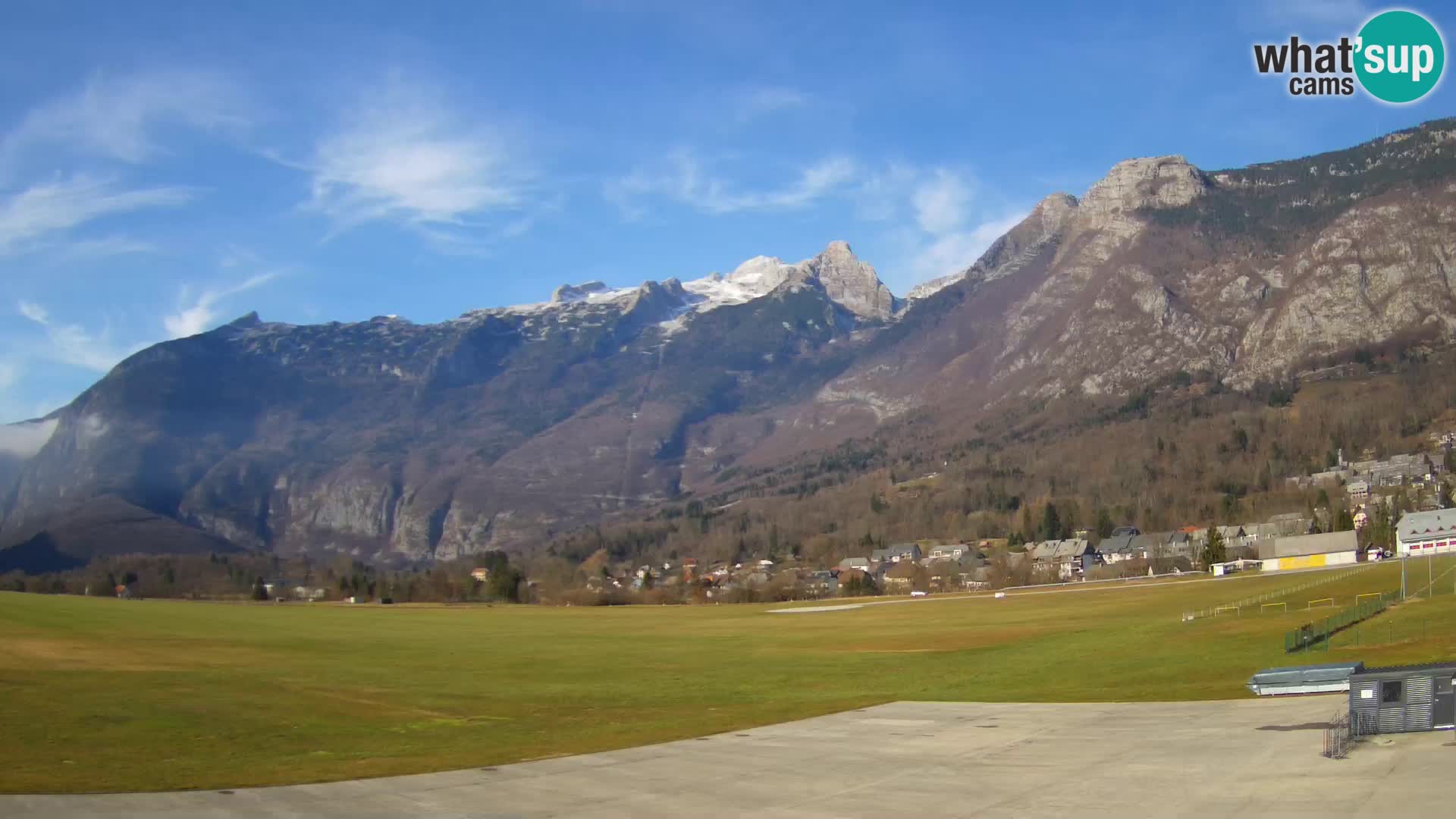 Cámara web en vivo Aeropuerto de Bovec – Vista a Kanin