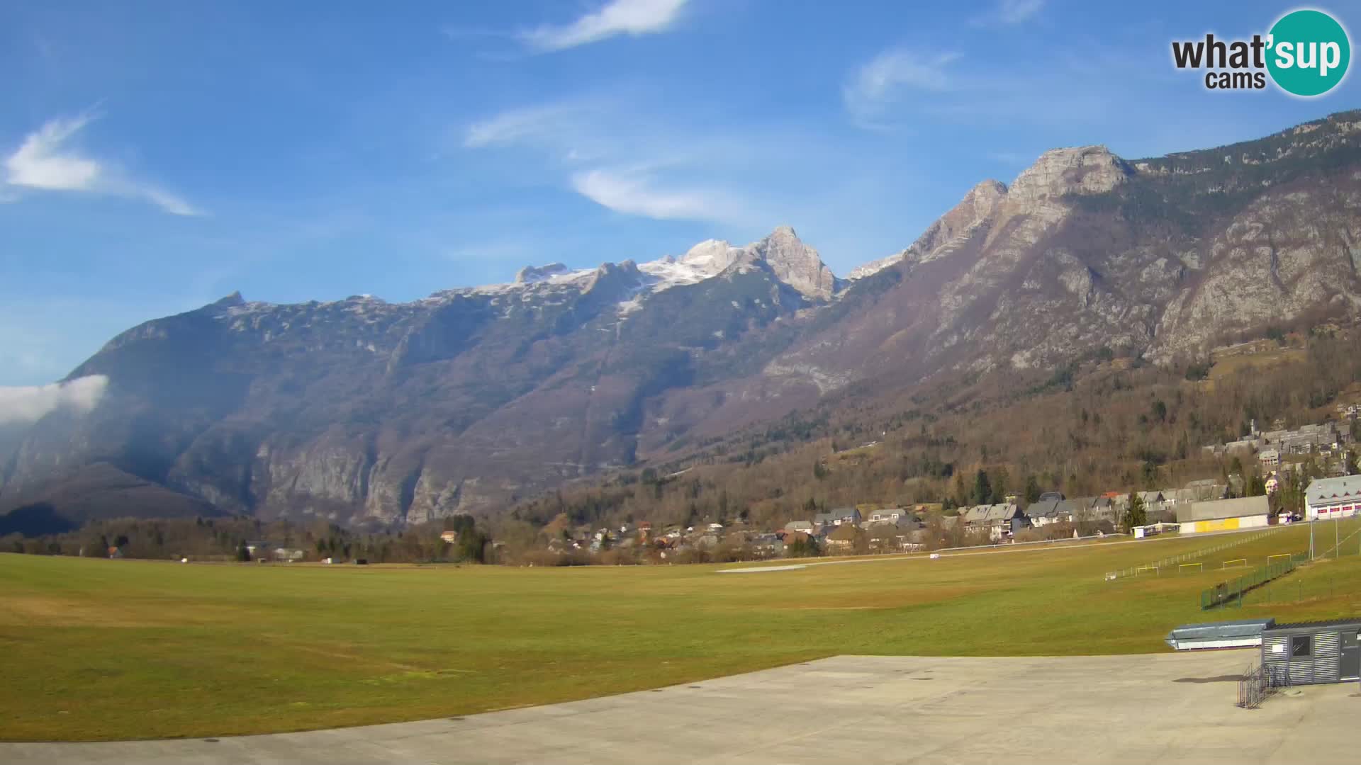 Cámara web en vivo Aeropuerto de Bovec – Vista a Kanin