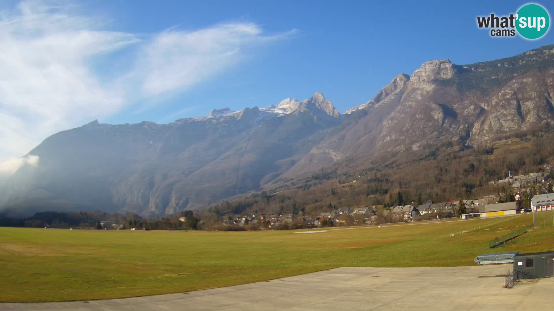 Cámara web en vivo Aeropuerto de Bovec – Vista a Kanin