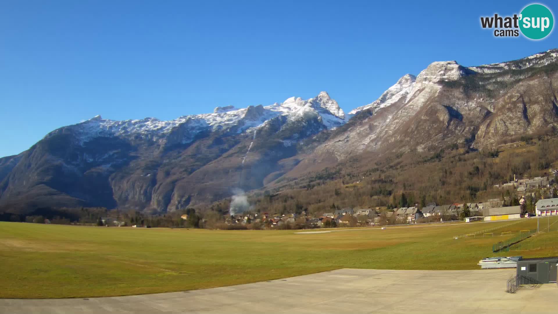 Cámara web en vivo Aeropuerto de Bovec – Vista a Kanin