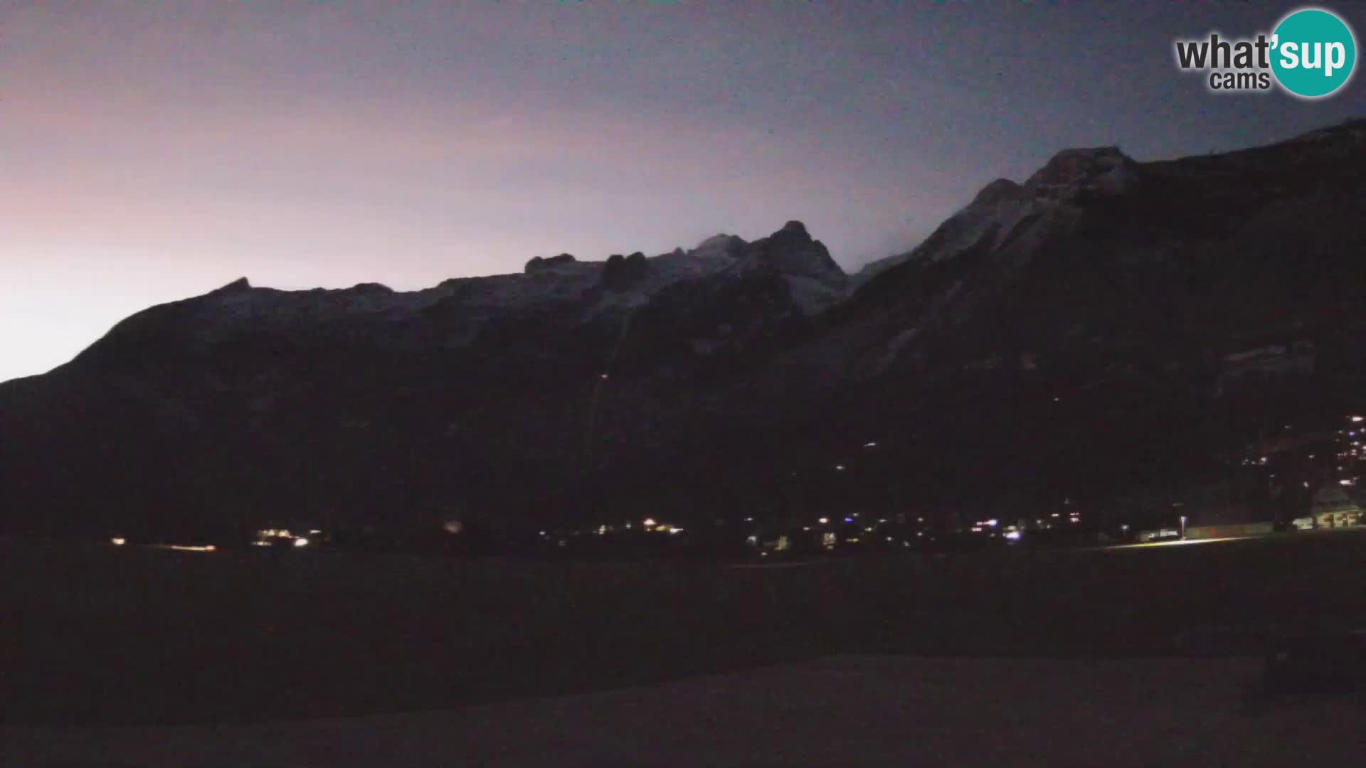 Cámara web en vivo Aeropuerto de Bovec – Vista a Kanin