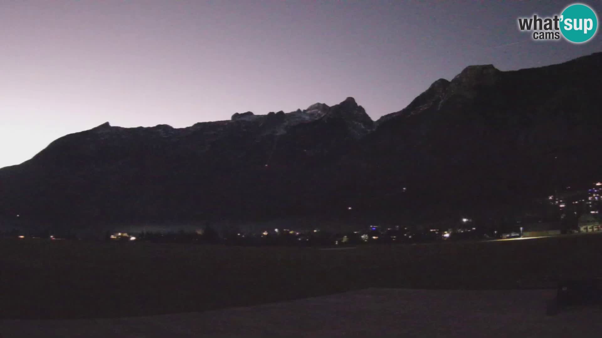 Webcam en direct Aéroport de Bovec – Vue sur Kanin