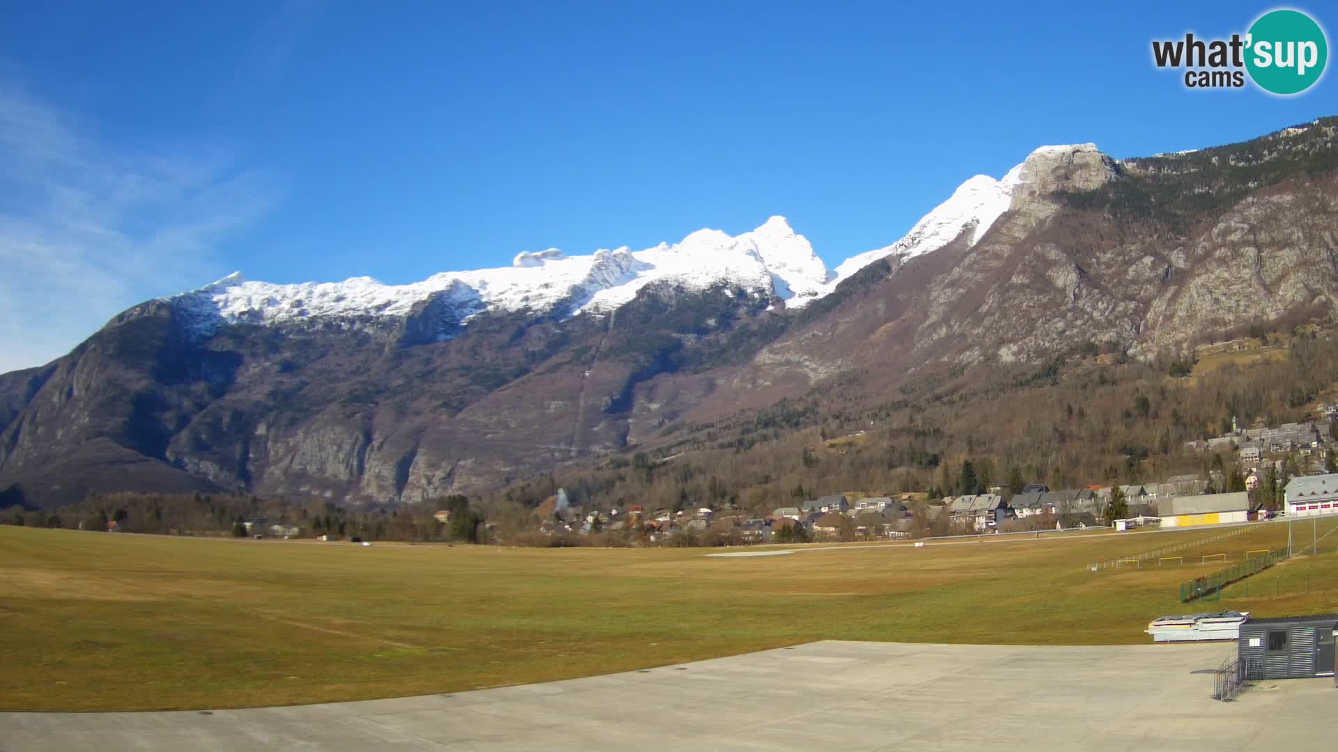 Webcam en direct Aéroport de Bovec – Vue sur Kanin