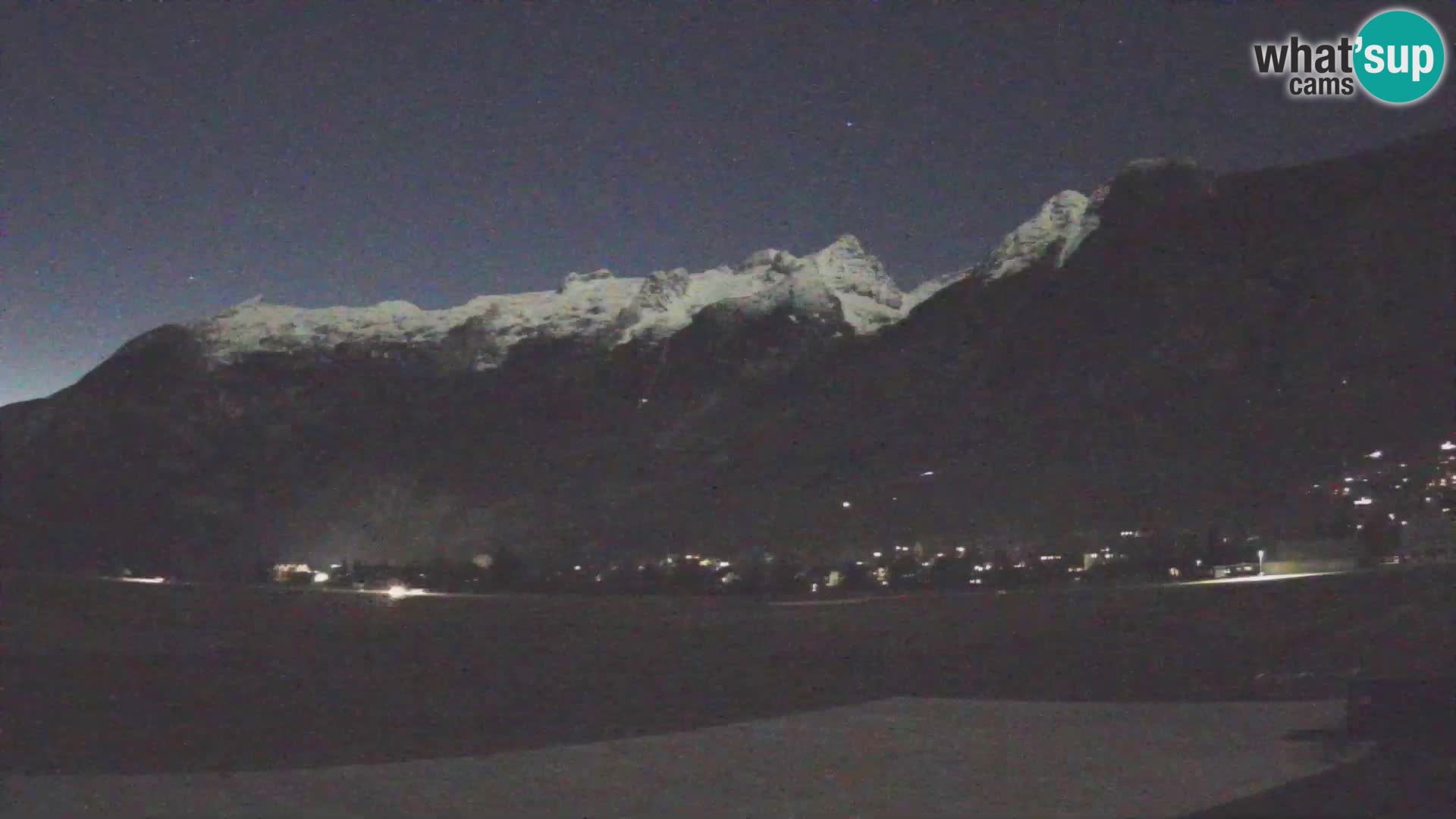 Live webcam Bovec airport – View to Kanin