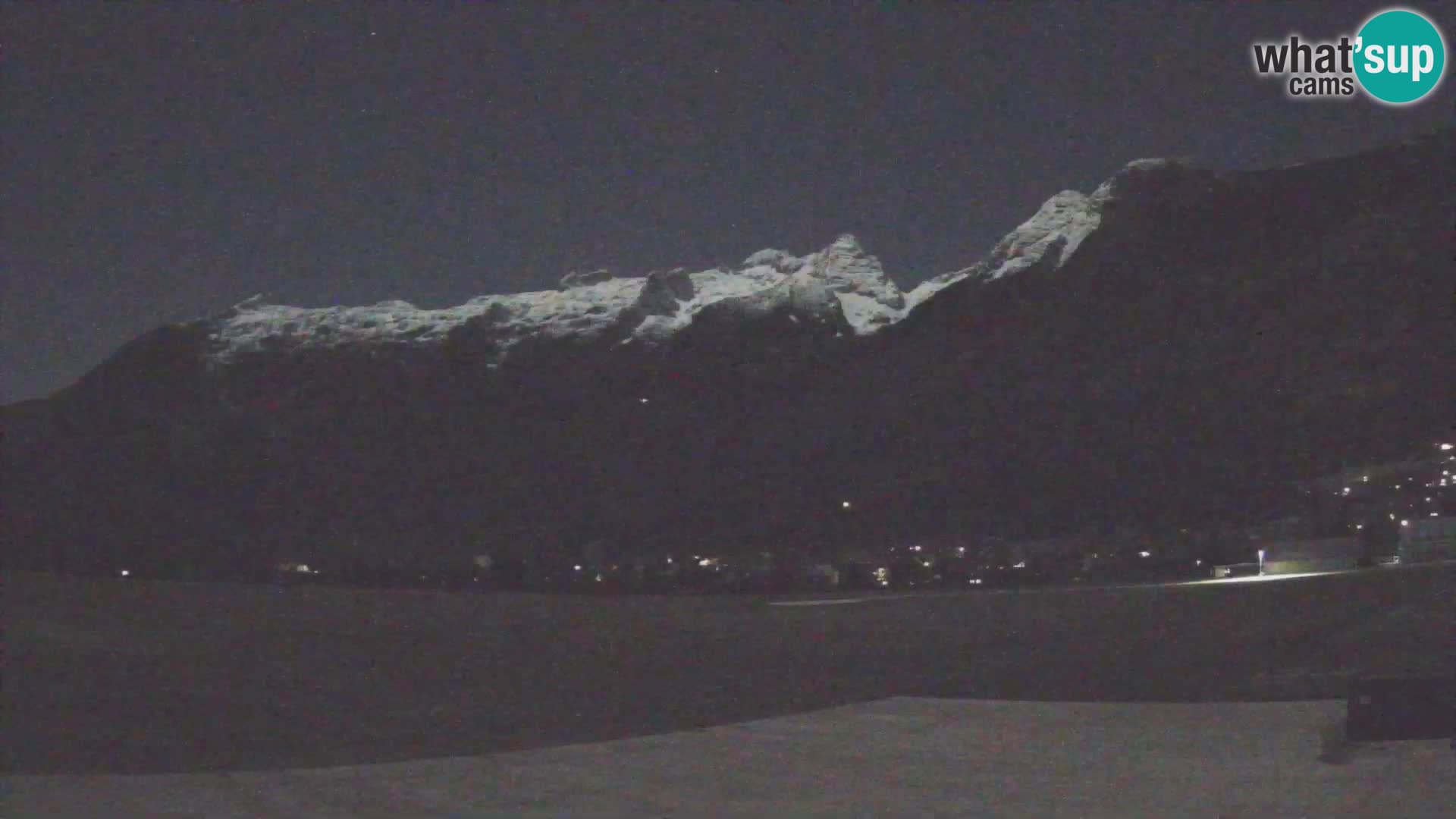 Live webcam Bovec airport – View to Kanin