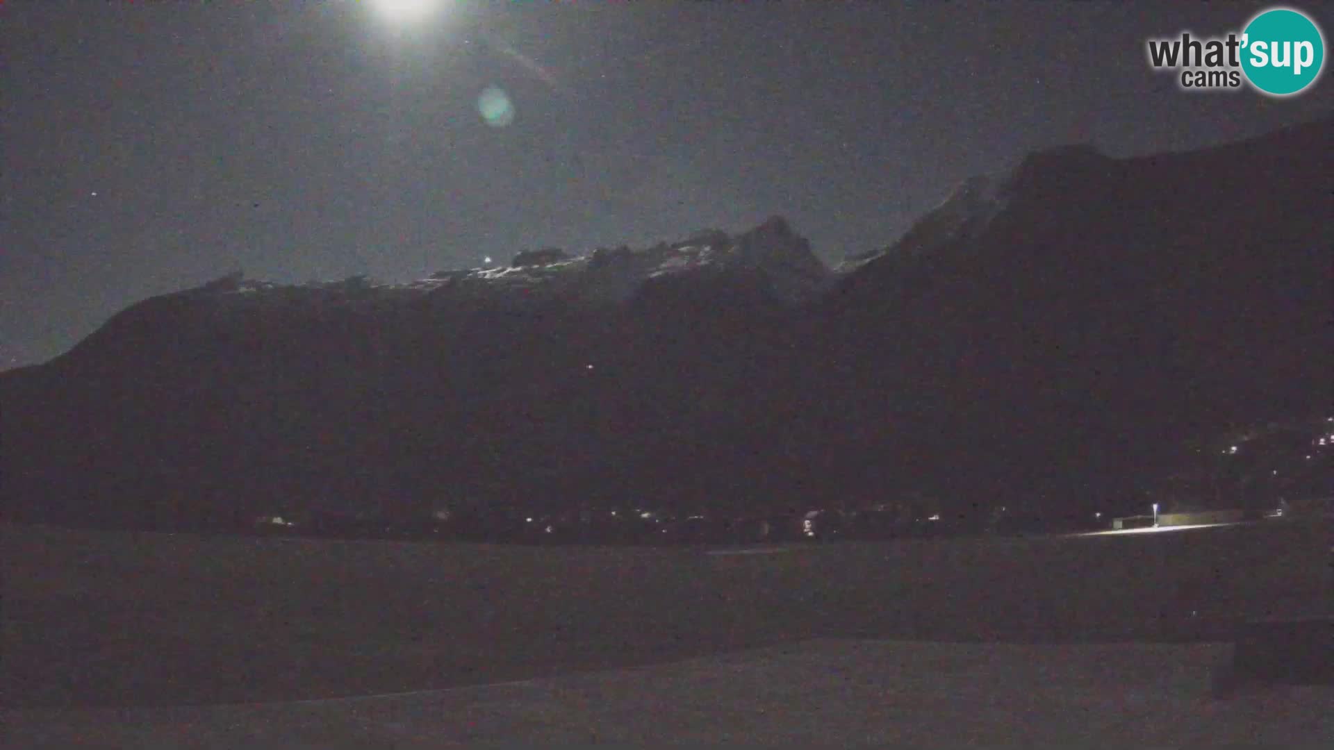 Live webcam Bovec airport – View to Kanin