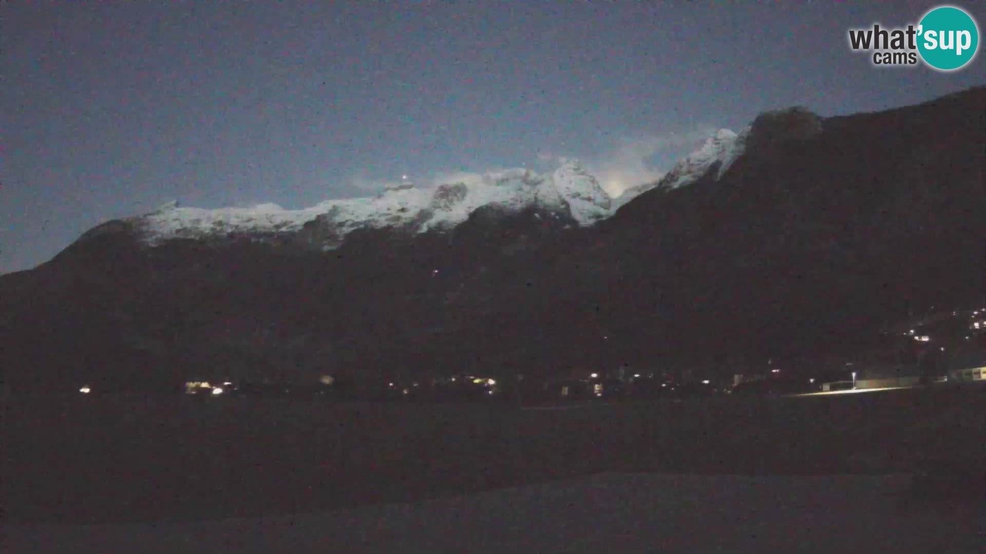 Live webcam Bovec airport – View to Kanin