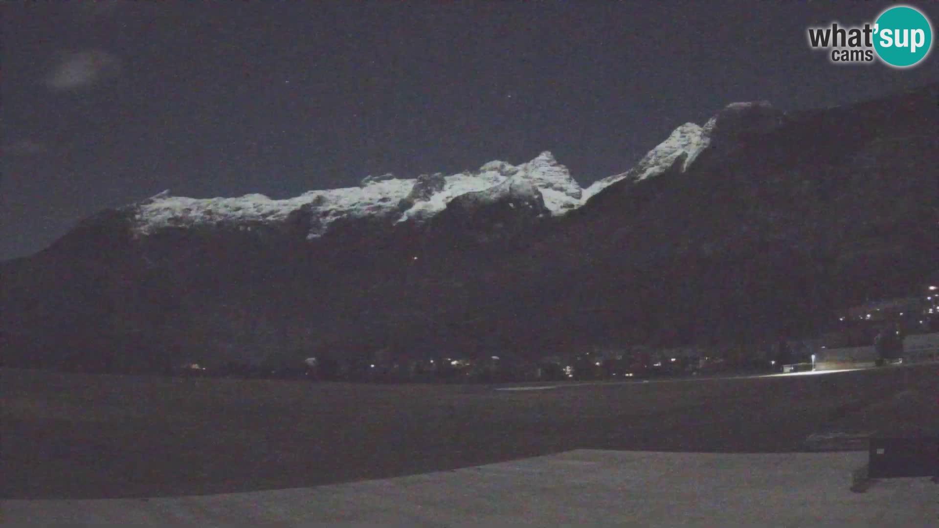 Live webcam Bovec airport – View to Kanin