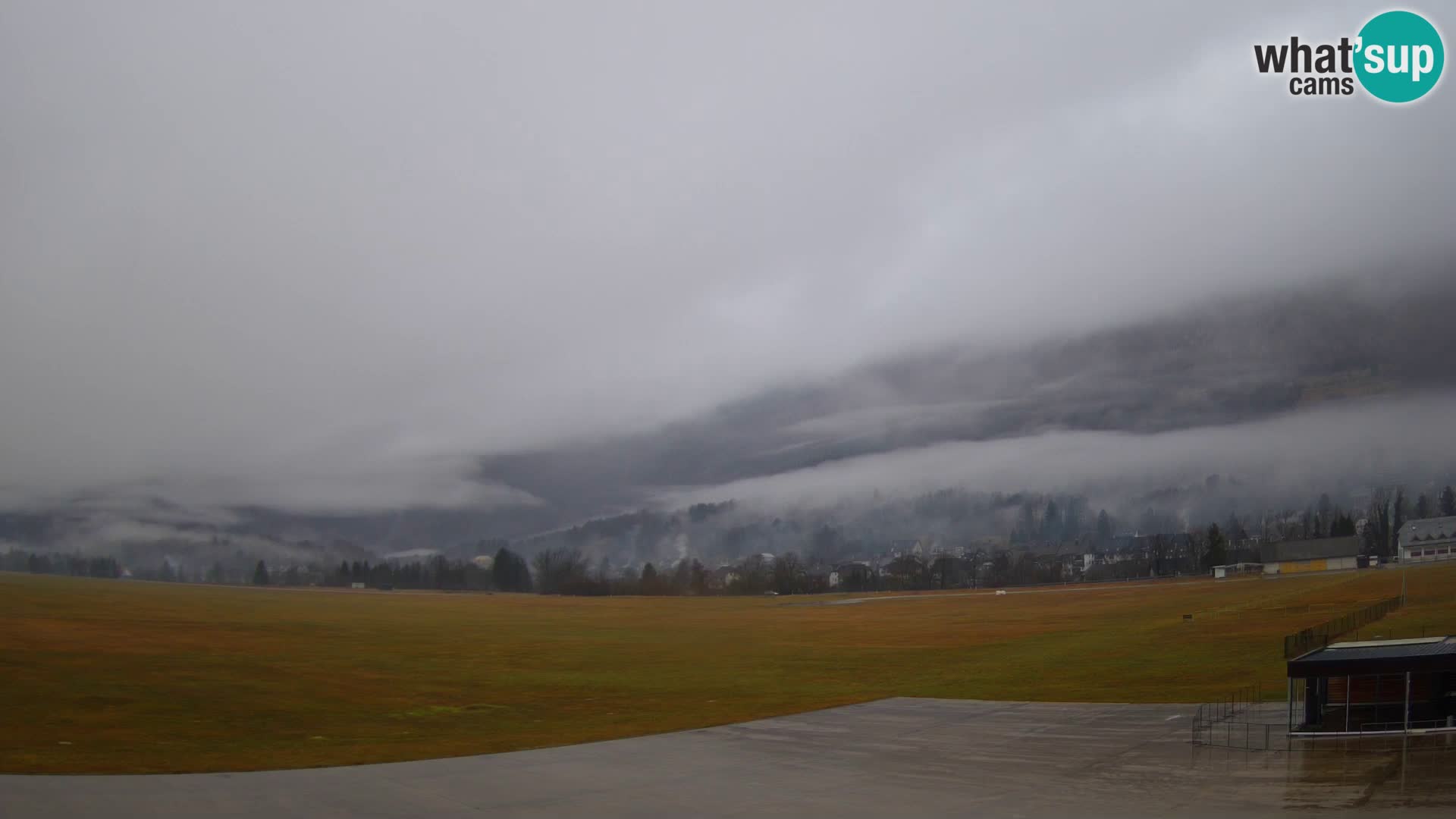 Webcam en direct Aéroport de Bovec – Vue sur Kanin