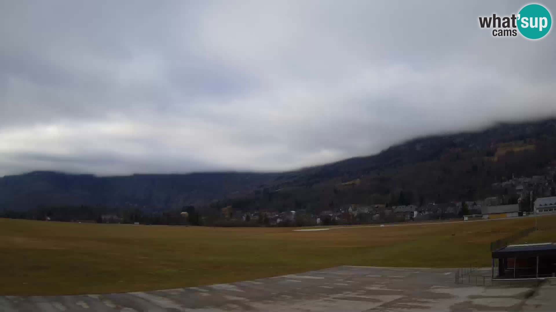 Cámara web en vivo Aeropuerto de Bovec – Vista a Kanin