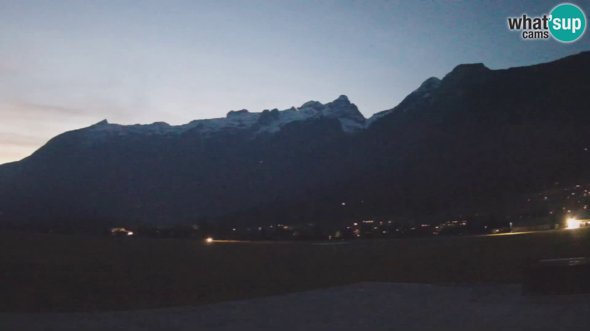 Cámara web en vivo Aeropuerto de Bovec – Vista a Kanin