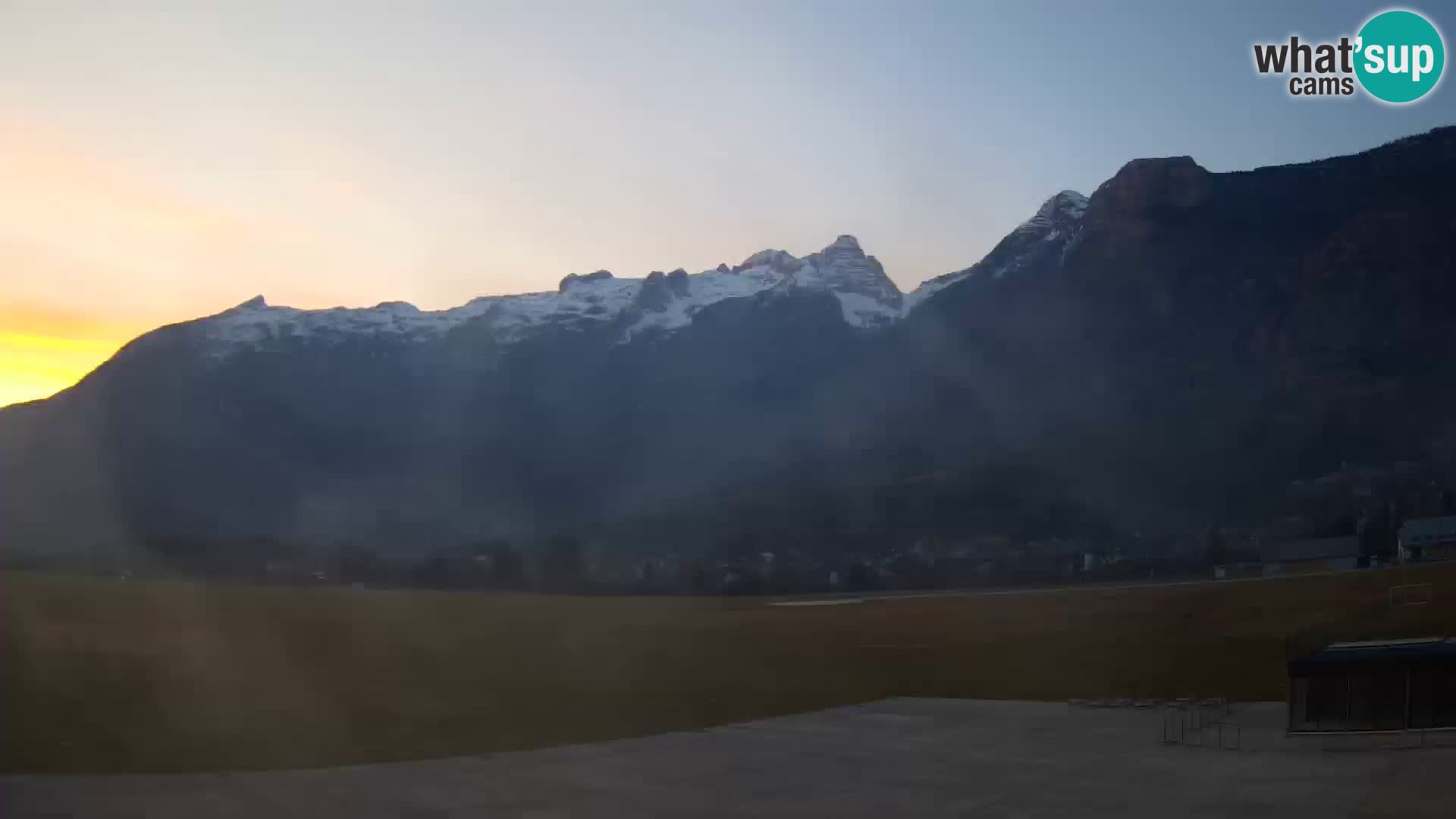 Live webcam Bovec airport – View to Kanin