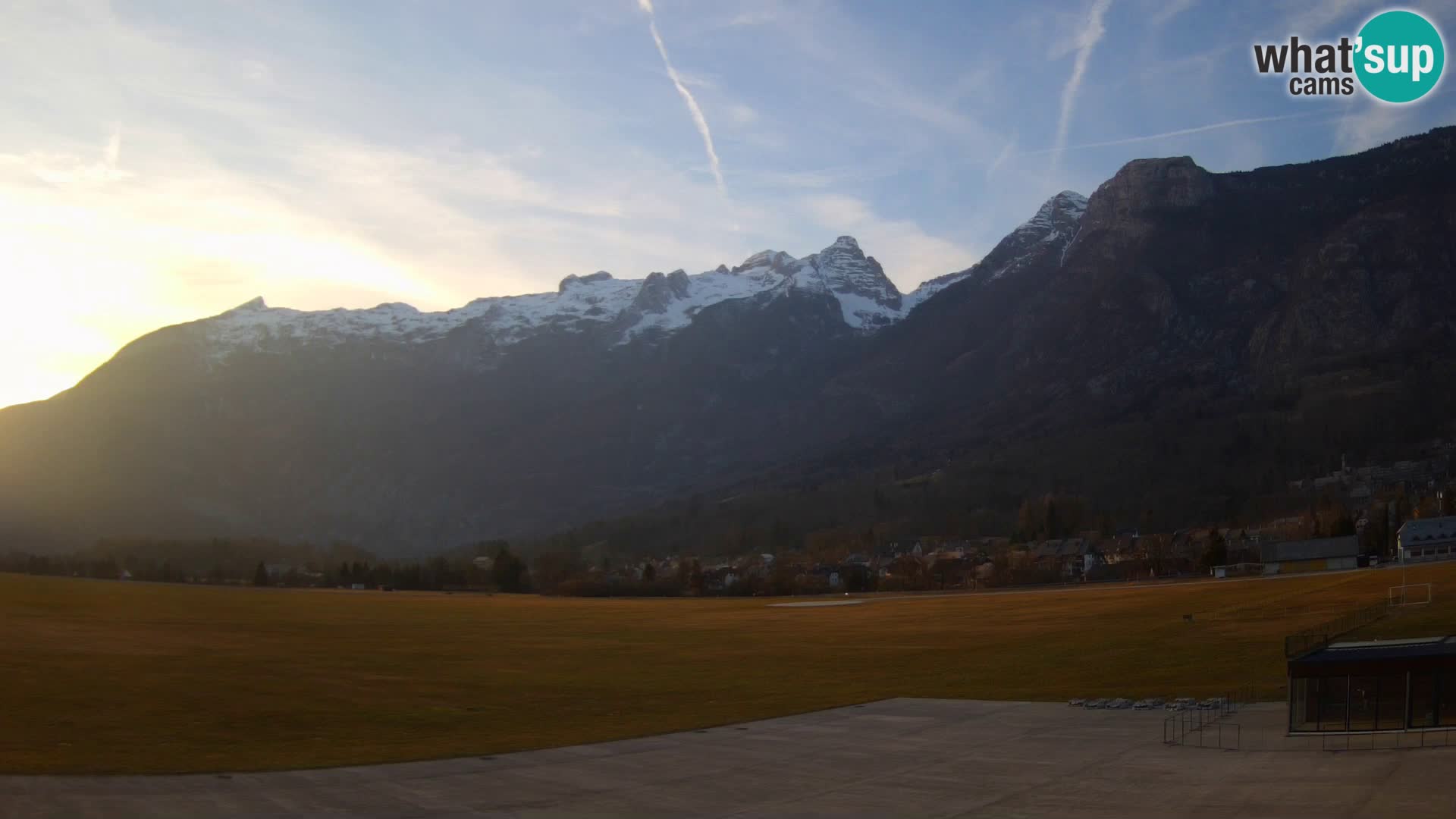 Webcam en direct Aéroport de Bovec – Vue sur Kanin