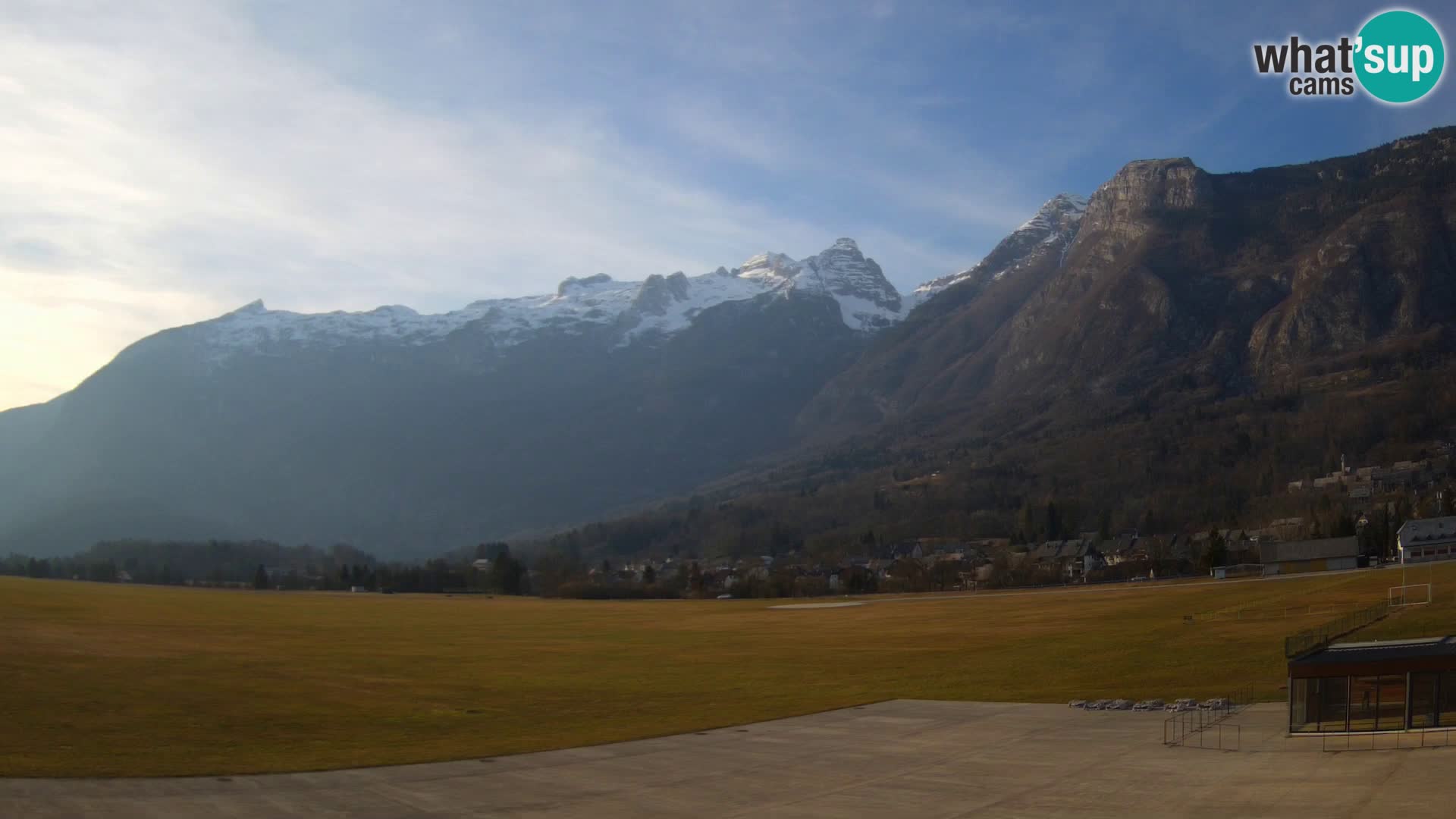 Webcam en direct Aéroport de Bovec – Vue sur Kanin