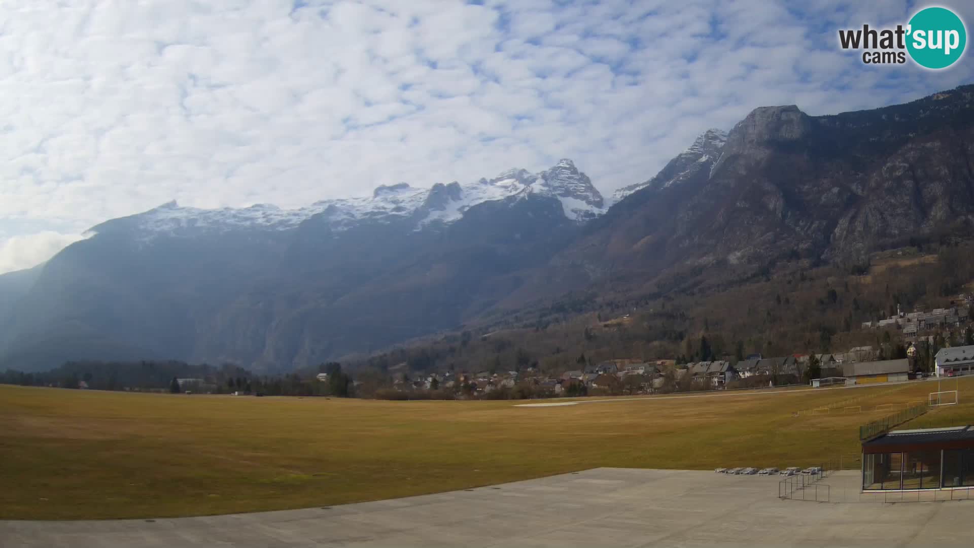 Cámara web en vivo Aeropuerto de Bovec – Vista a Kanin