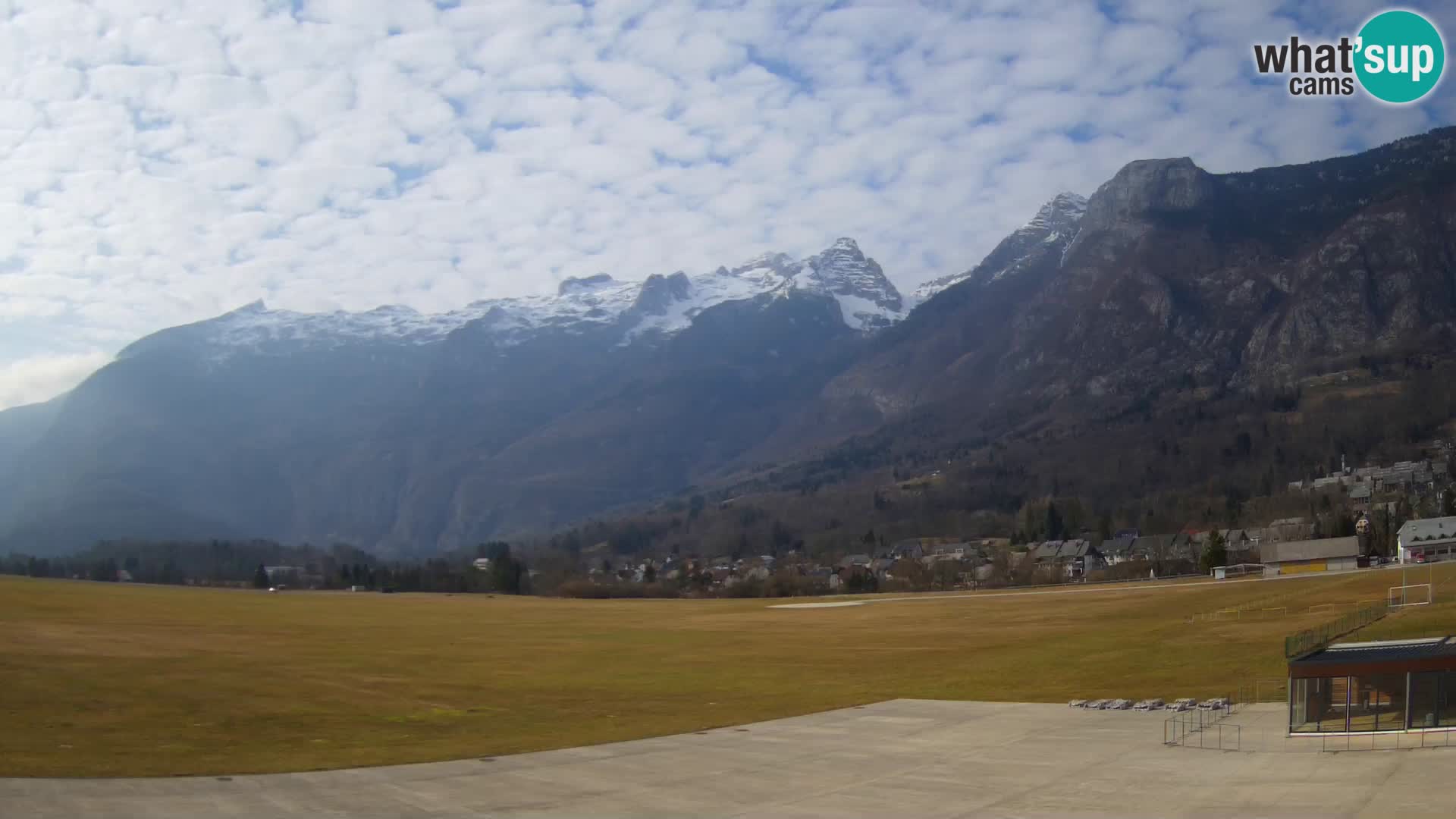 Webcam en direct Aéroport de Bovec – Vue sur Kanin