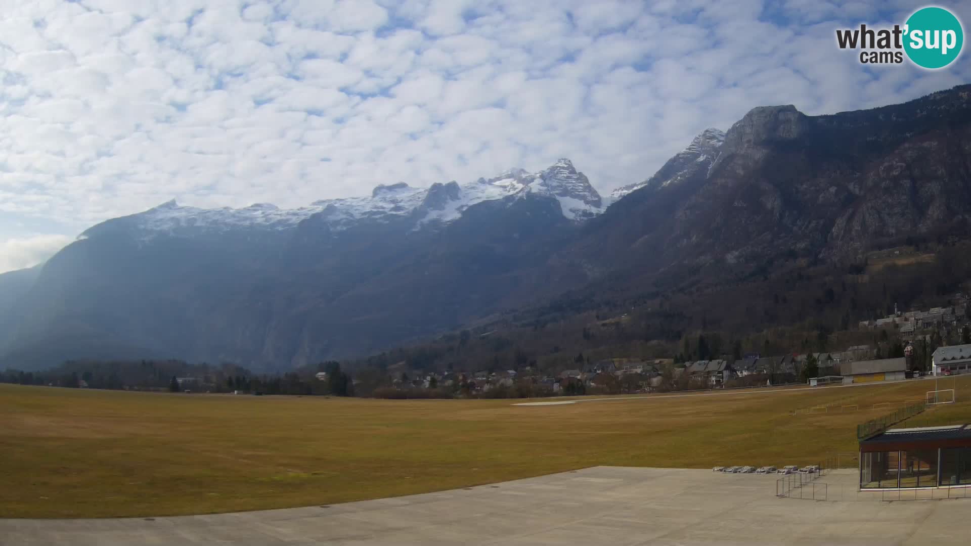 Webcam en direct Aéroport de Bovec – Vue sur Kanin