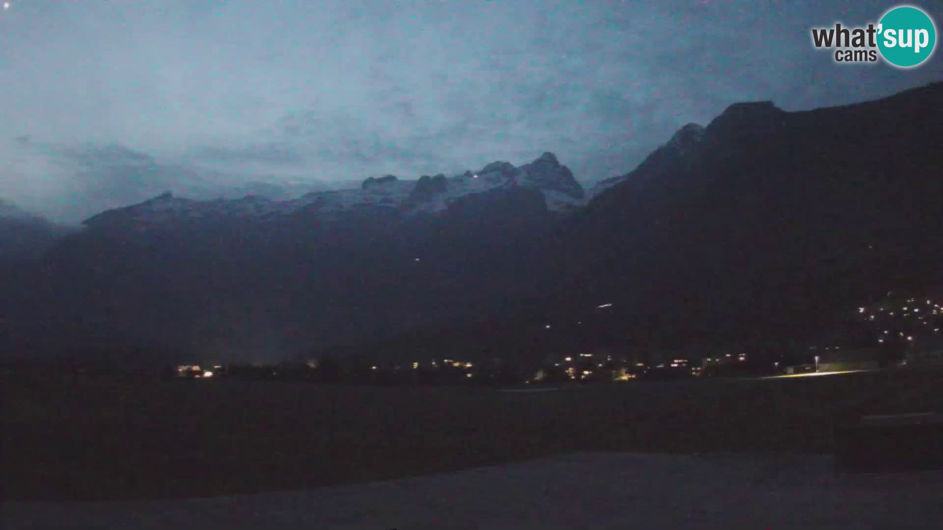 Cámara web en vivo Aeropuerto de Bovec – Vista a Kanin