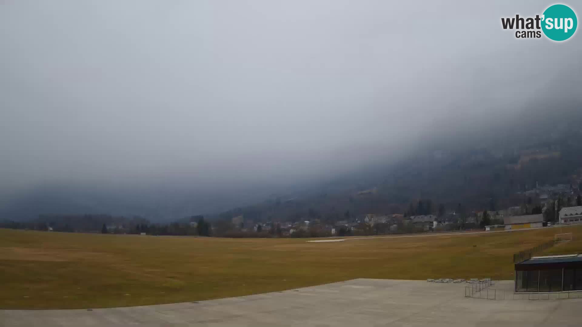 Cámara web en vivo Aeropuerto de Bovec – Vista a Kanin