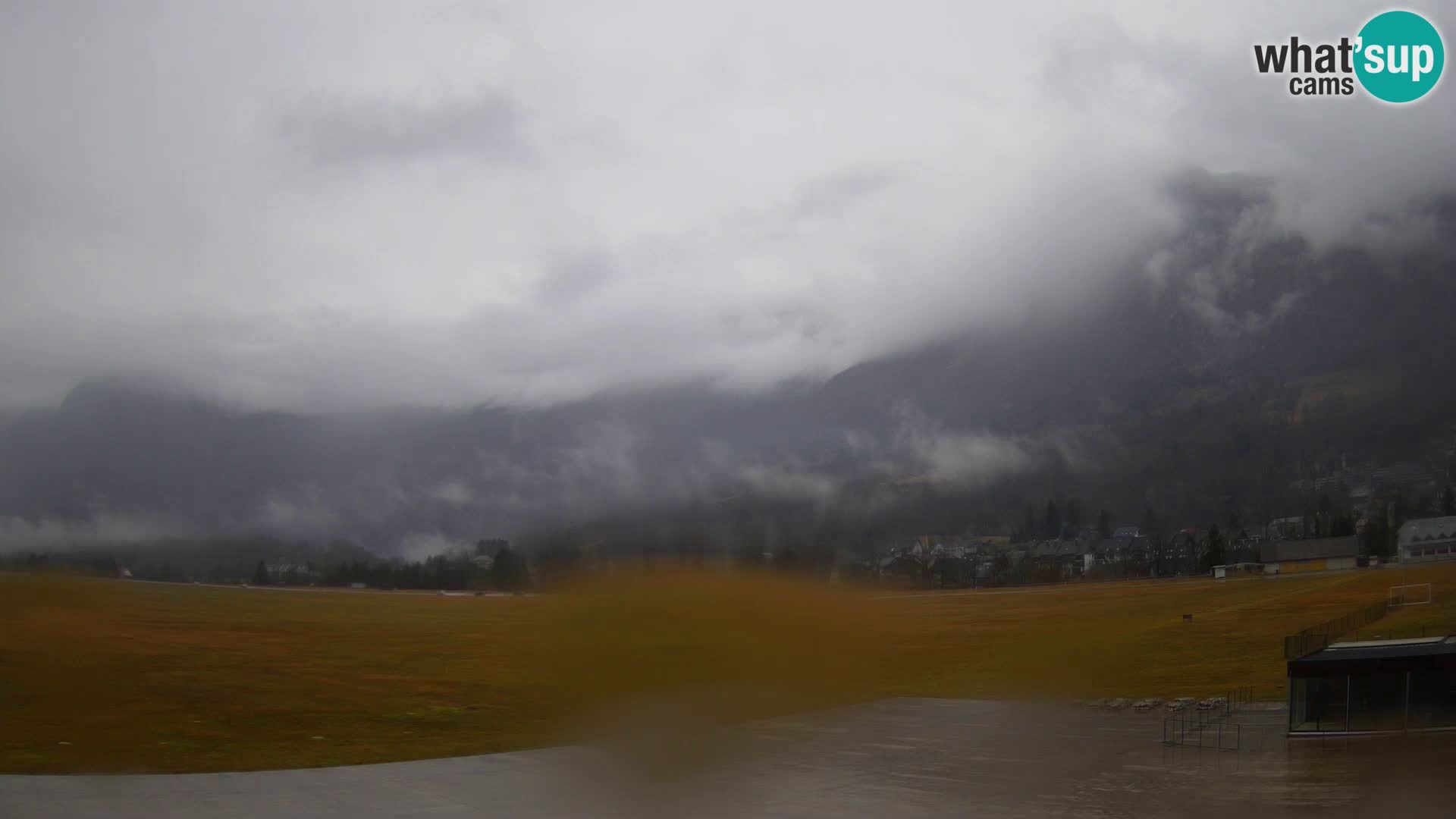 Cámara web en vivo Aeropuerto de Bovec – Vista a Kanin