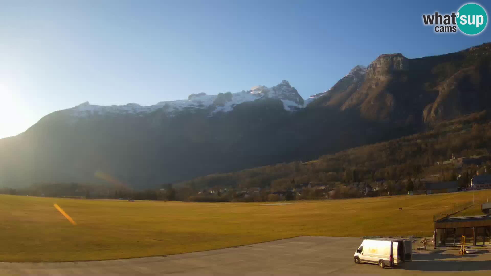 Webcam en direct Aéroport de Bovec – Vue sur Kanin