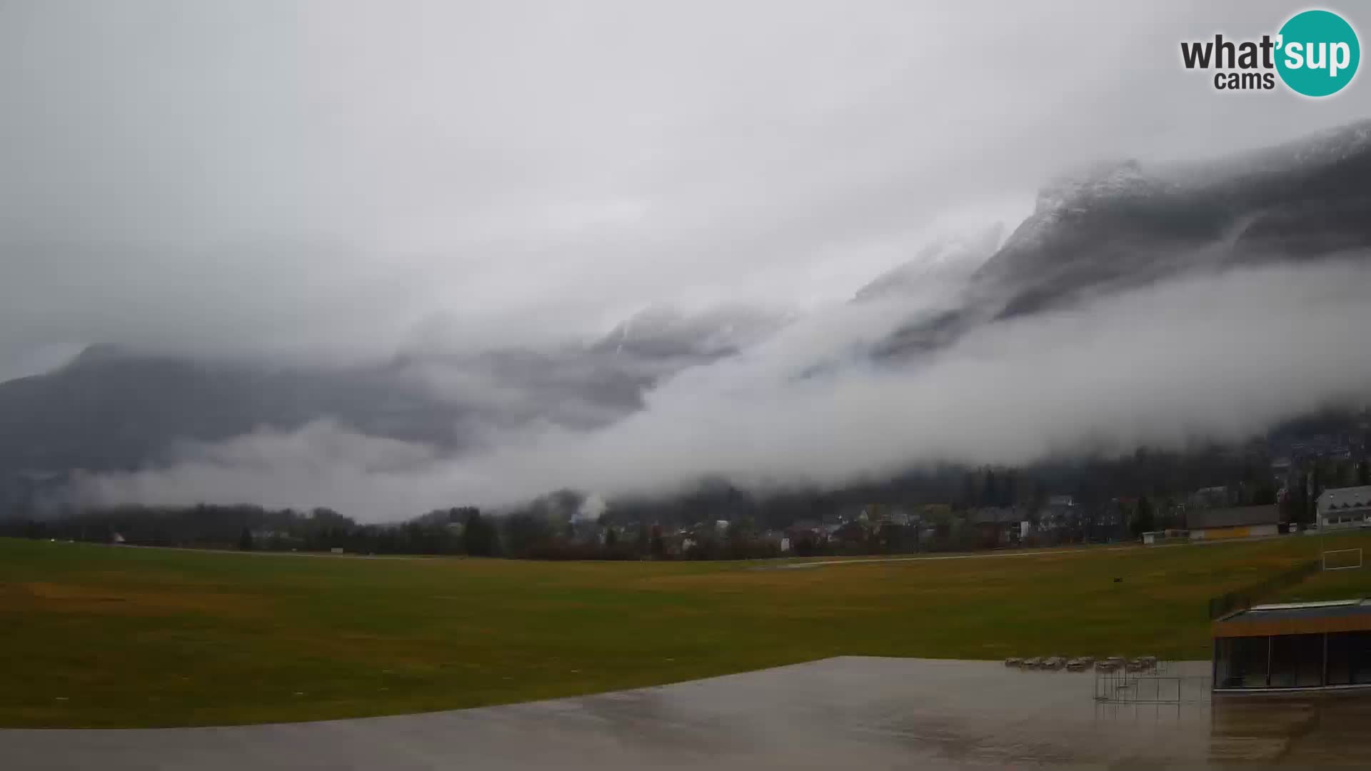 Cámara web en vivo Aeropuerto de Bovec – Vista a Kanin