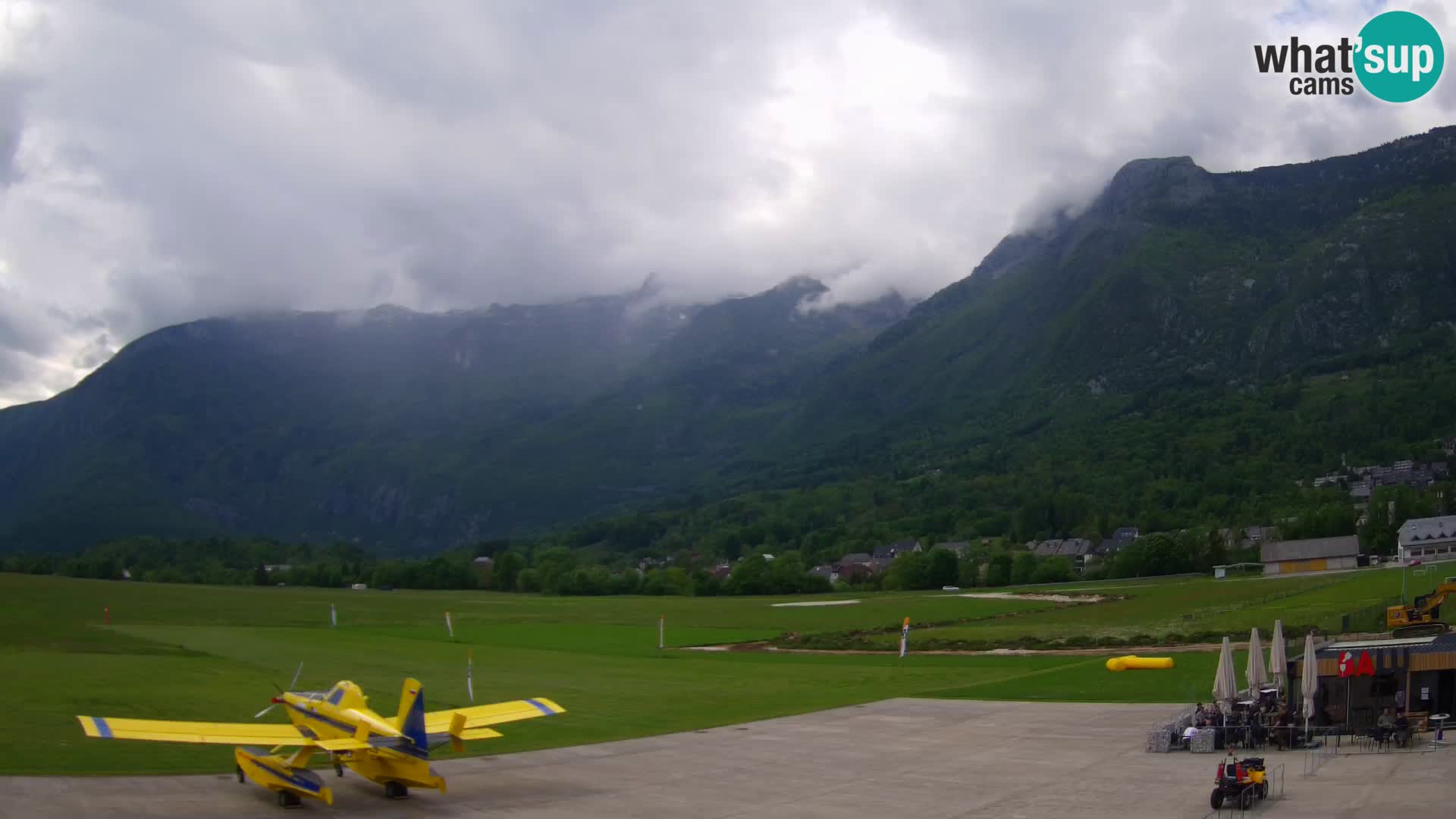 Webcam en direct Aéroport de Bovec – Vue sur Kanin