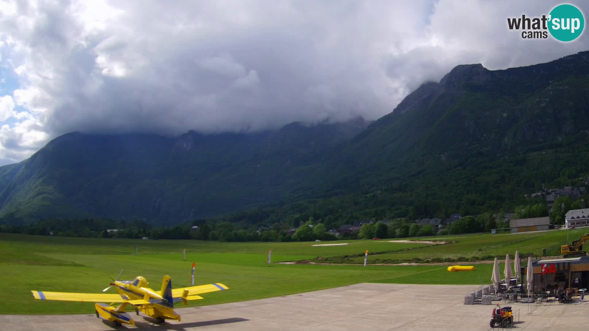 Live webcam Bovec airport – View to Kanin