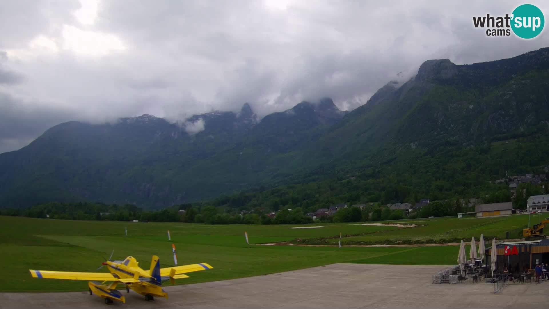 Webcam en direct Aéroport de Bovec – Vue sur Kanin