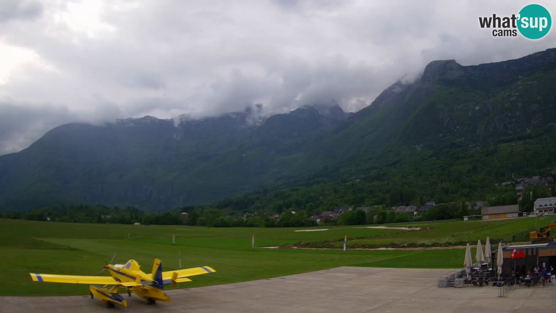 Live webcam Bovec airport – View to Kanin