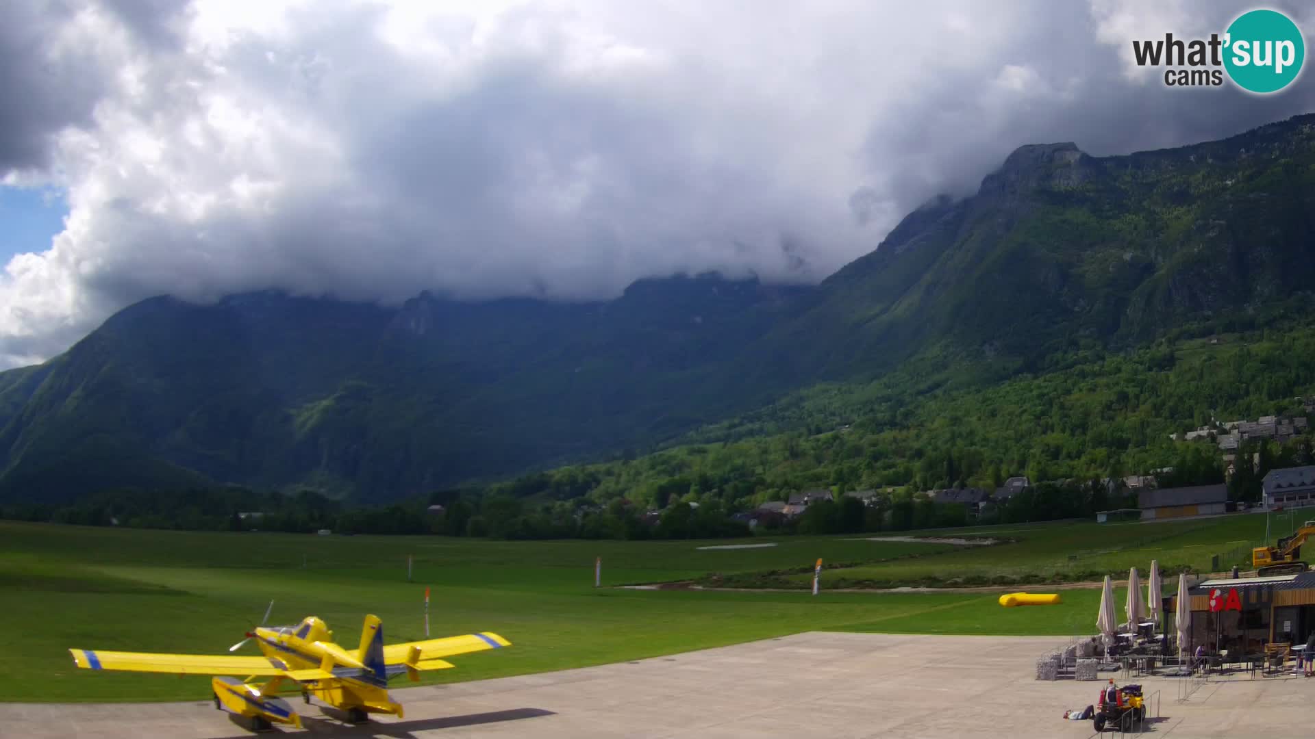 Cámara web en vivo Aeropuerto de Bovec – Vista a Kanin