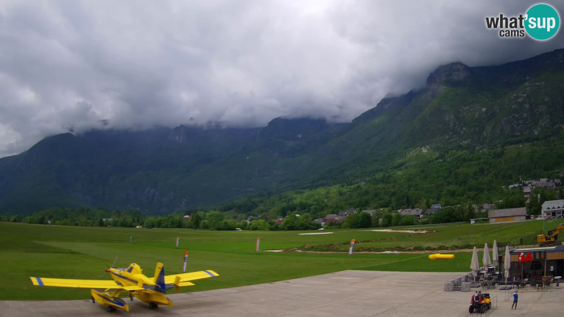 Live webcam Bovec airport – View to Kanin