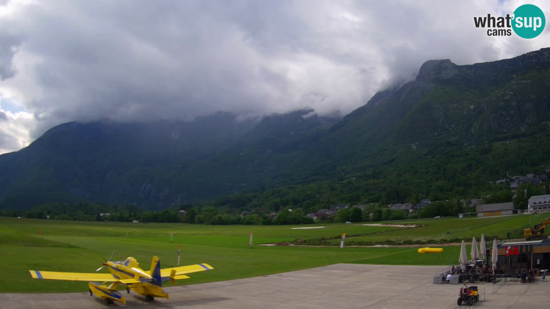Live webcam Bovec airport – View to Kanin
