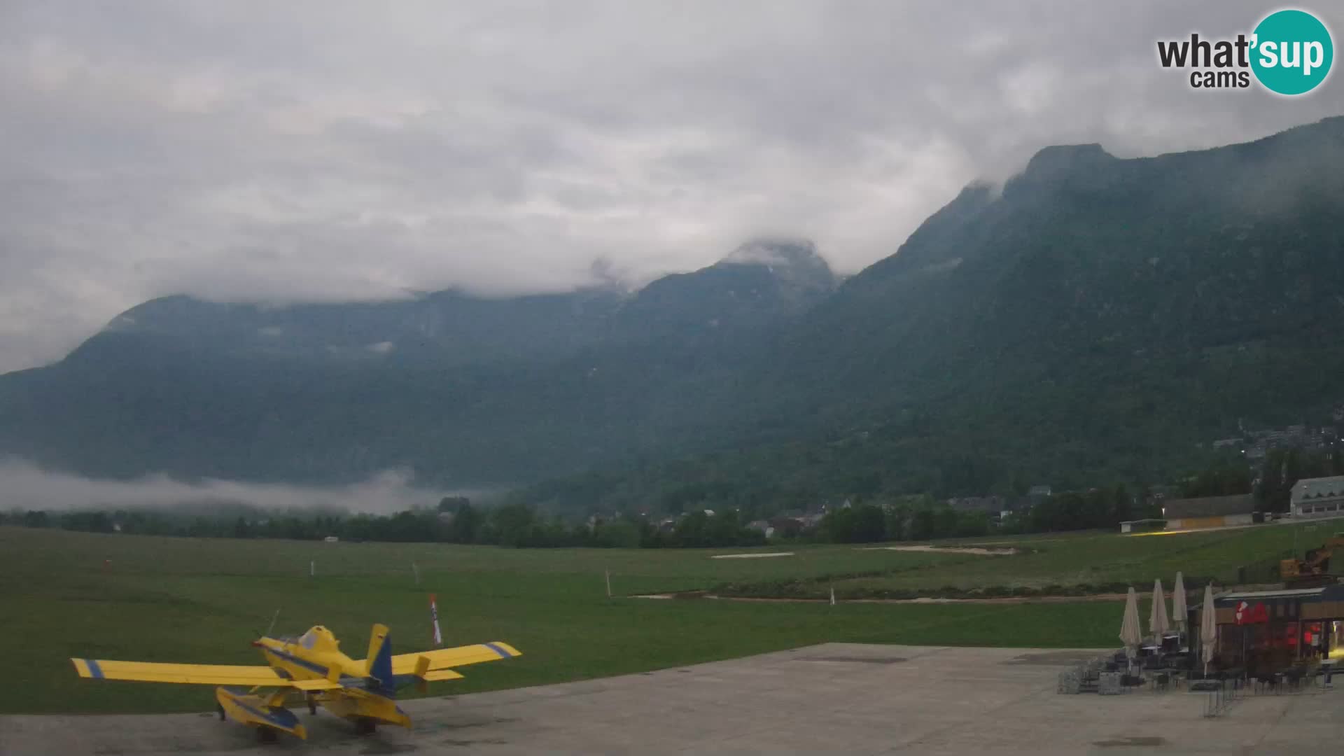 Webcam en direct Aéroport de Bovec – Vue sur Kanin