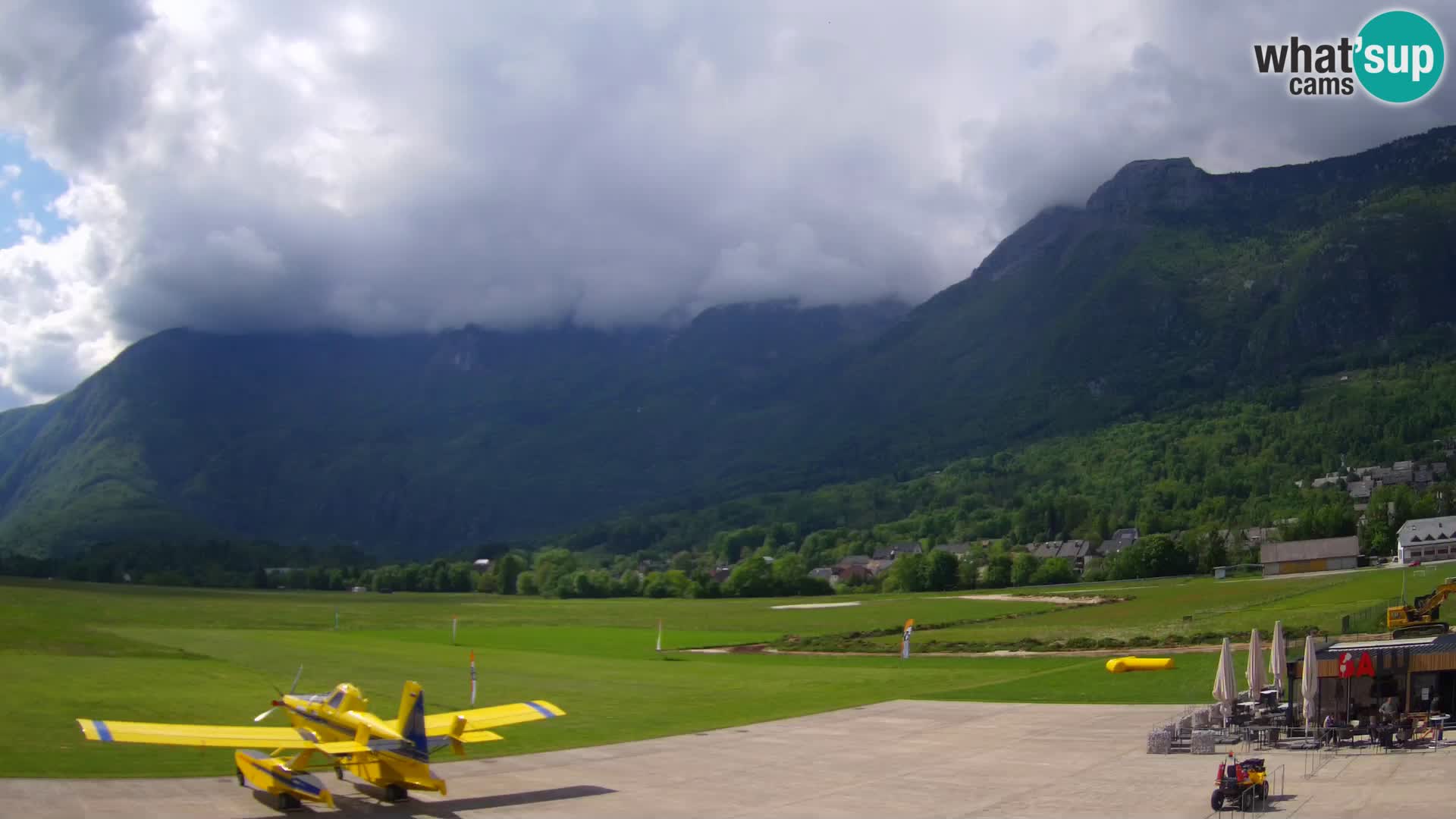 Live webcam Bovec airport – View to Kanin