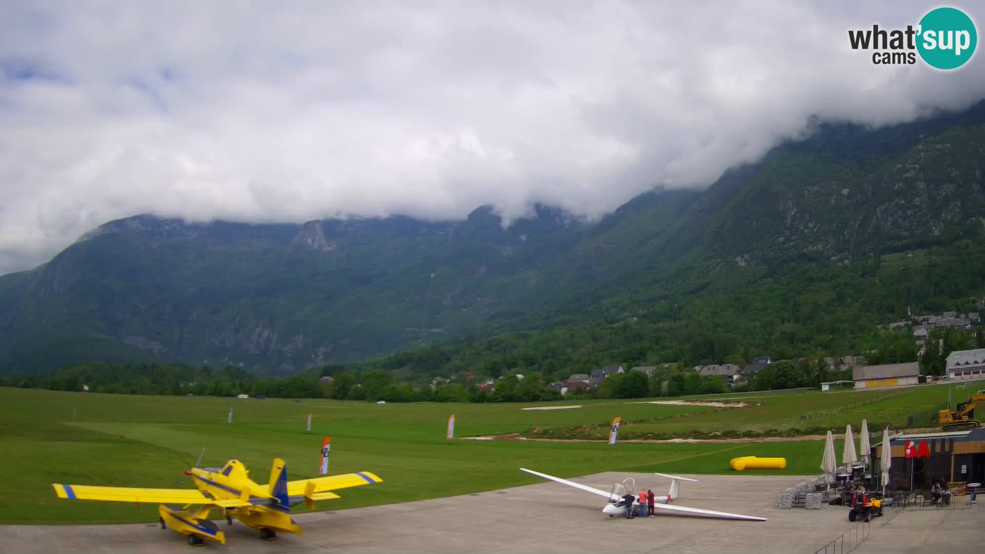 Live webcam Bovec airport – View to Kanin