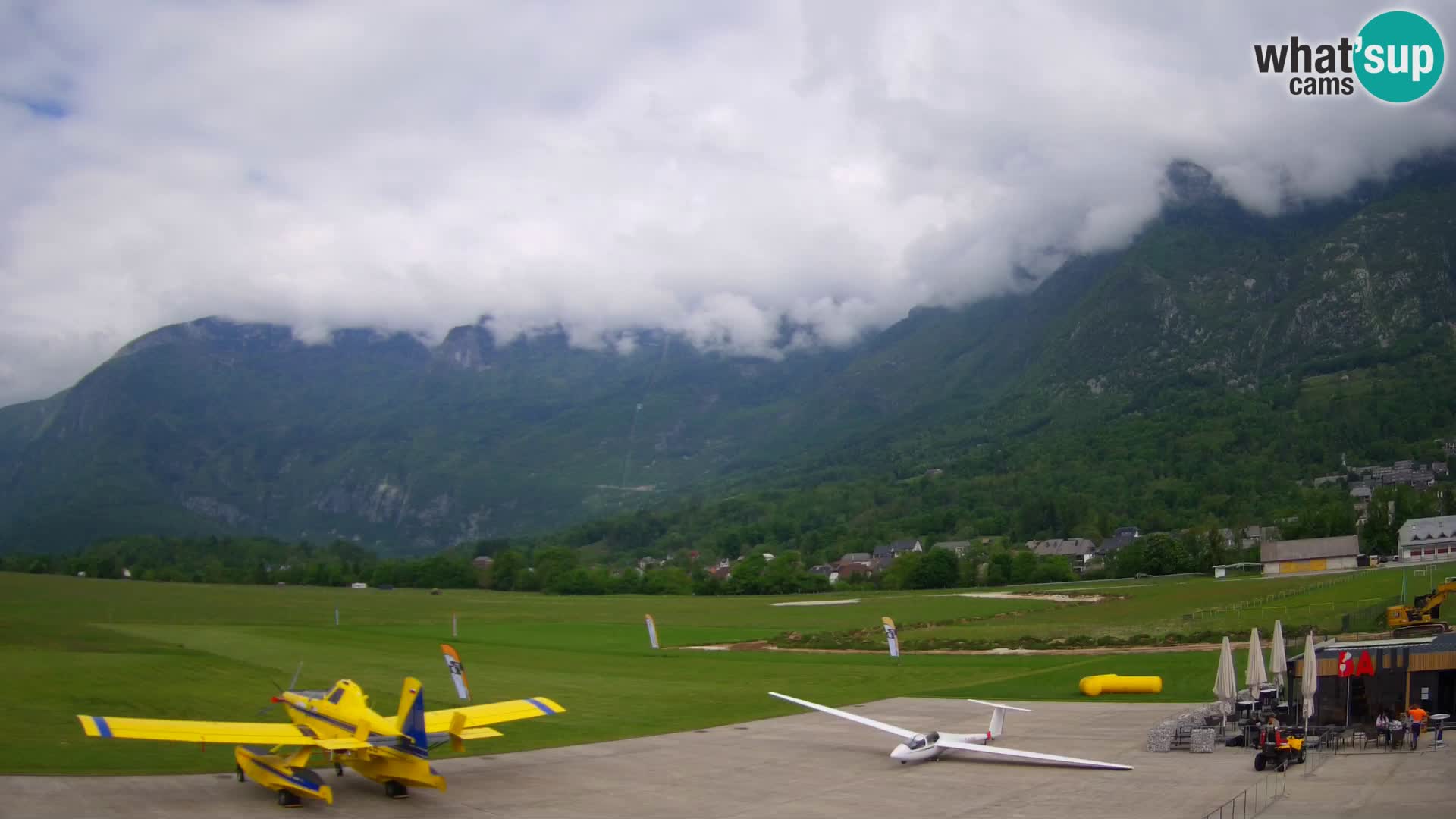 Live webcam Bovec airport – View to Kanin