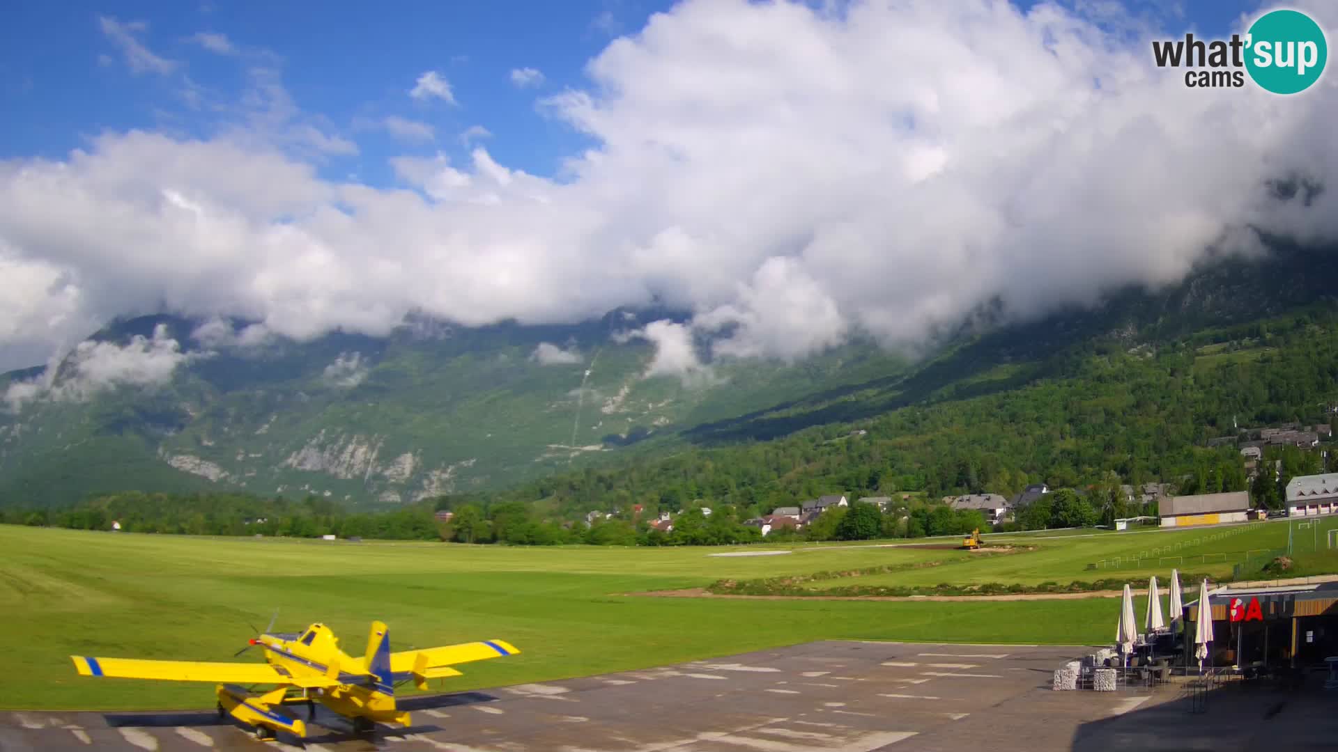 Webcam en direct Aéroport de Bovec – Vue sur Kanin