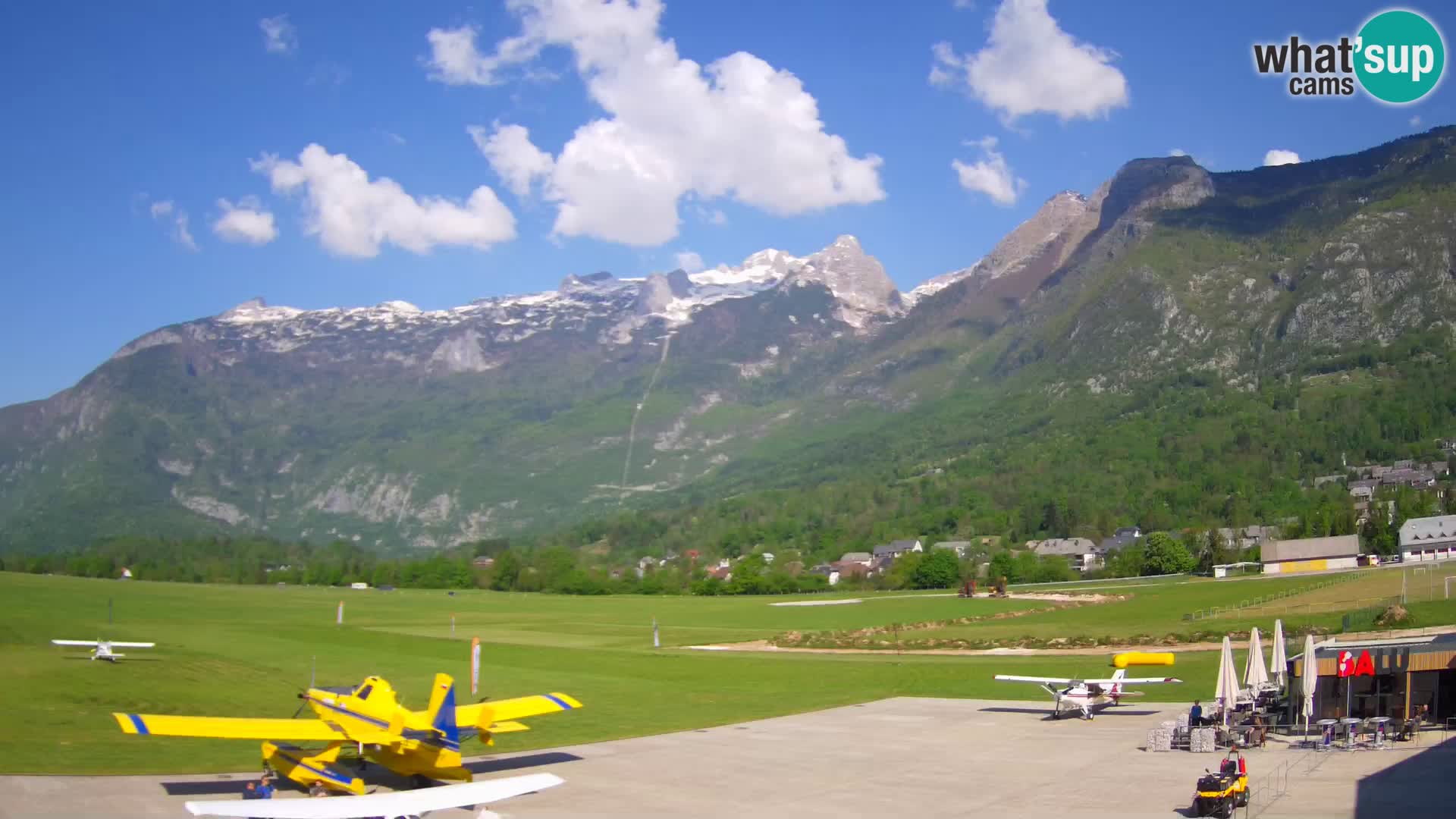 Live webcam Bovec airport – View to Kanin