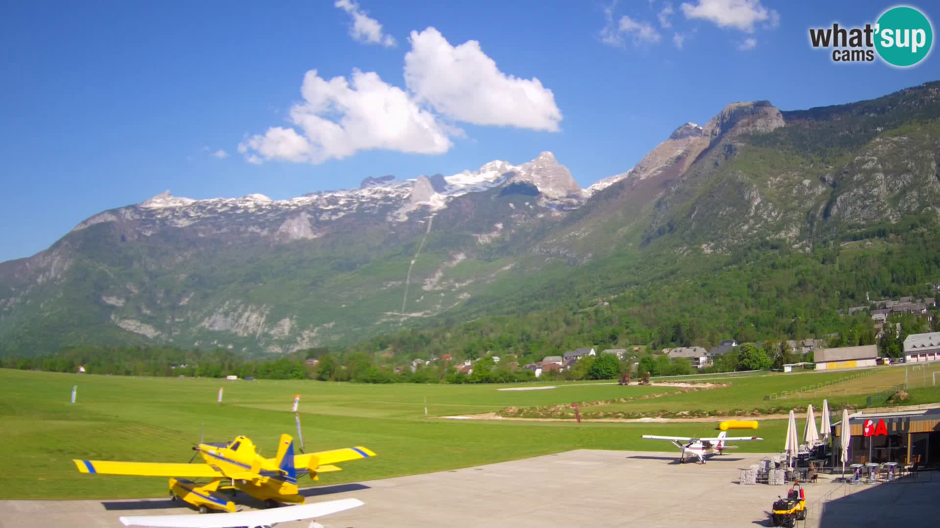 Live webcam Bovec airport – View to Kanin
