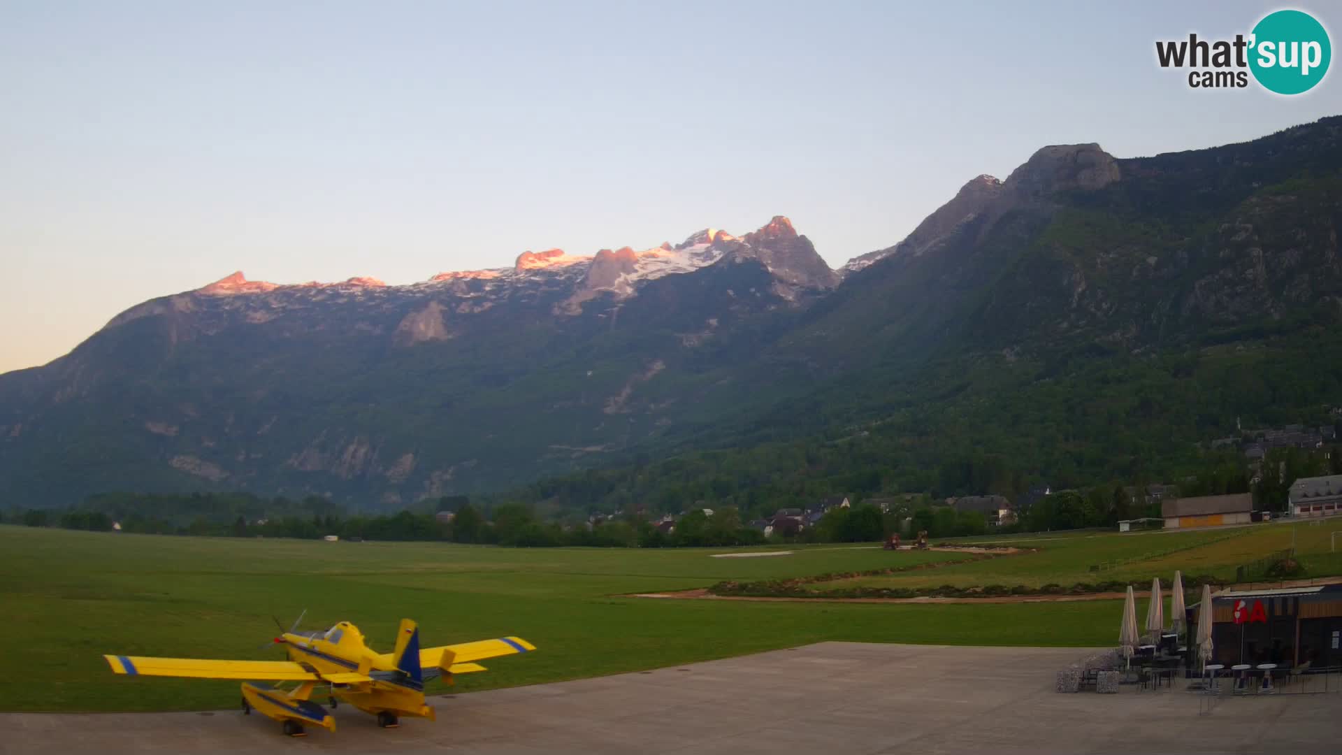 Webcam en direct Aéroport de Bovec – Vue sur Kanin