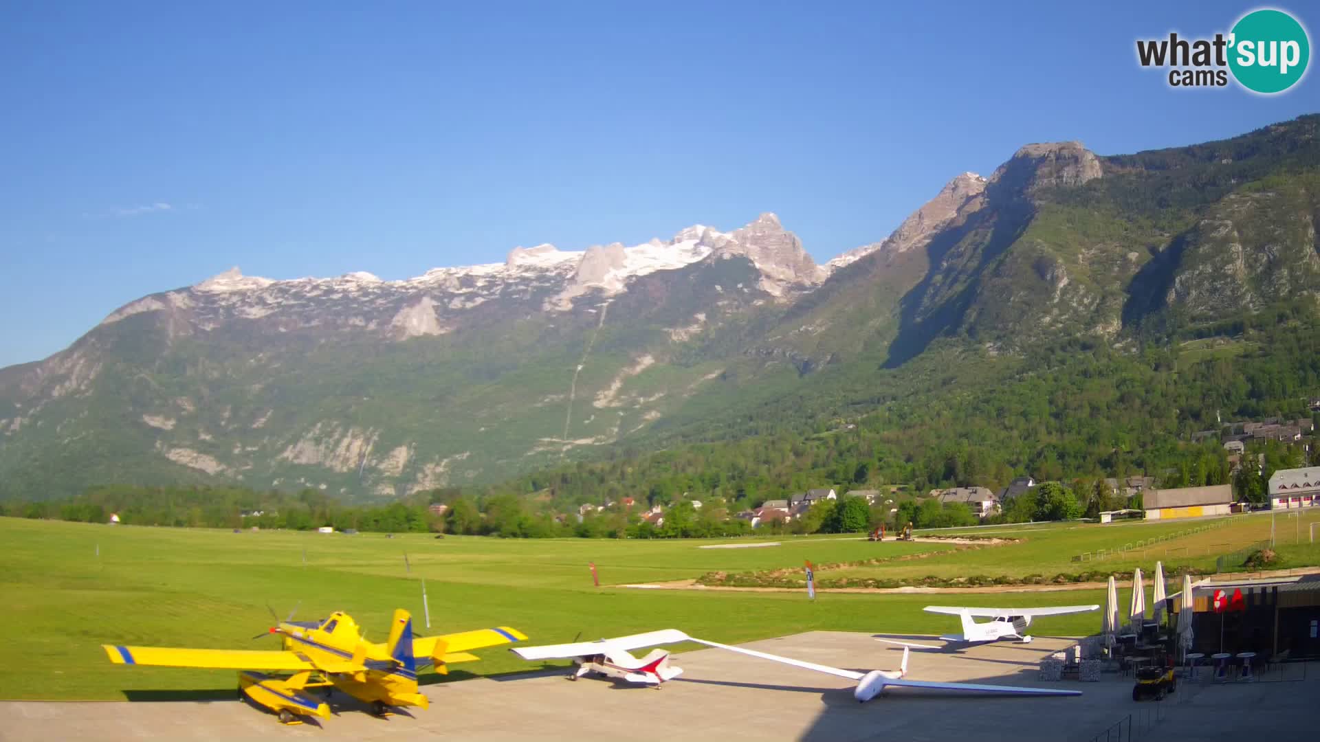 Webcam en direct Aéroport de Bovec – Vue sur Kanin