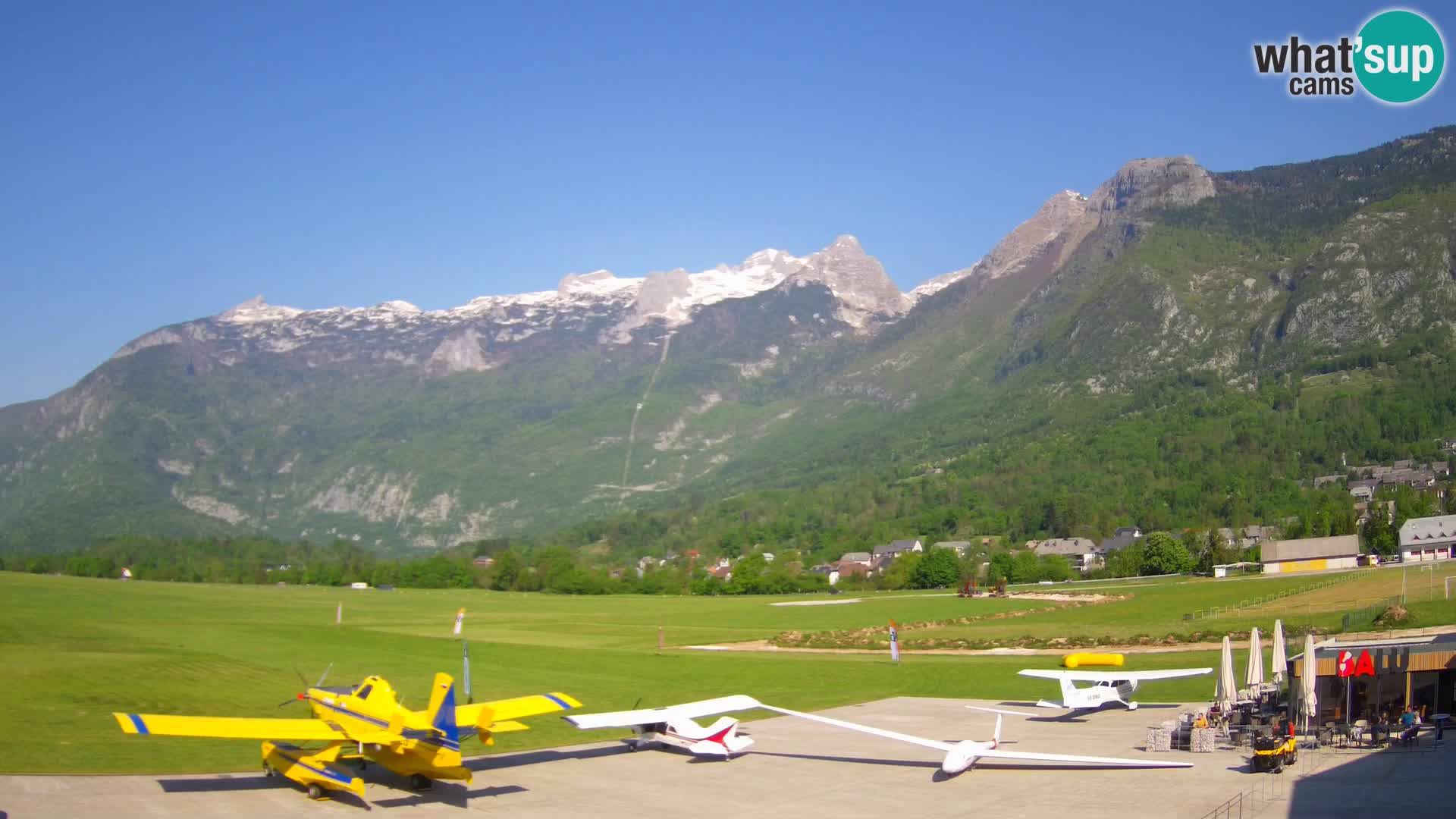 Webcam en direct Aéroport de Bovec – Vue sur Kanin